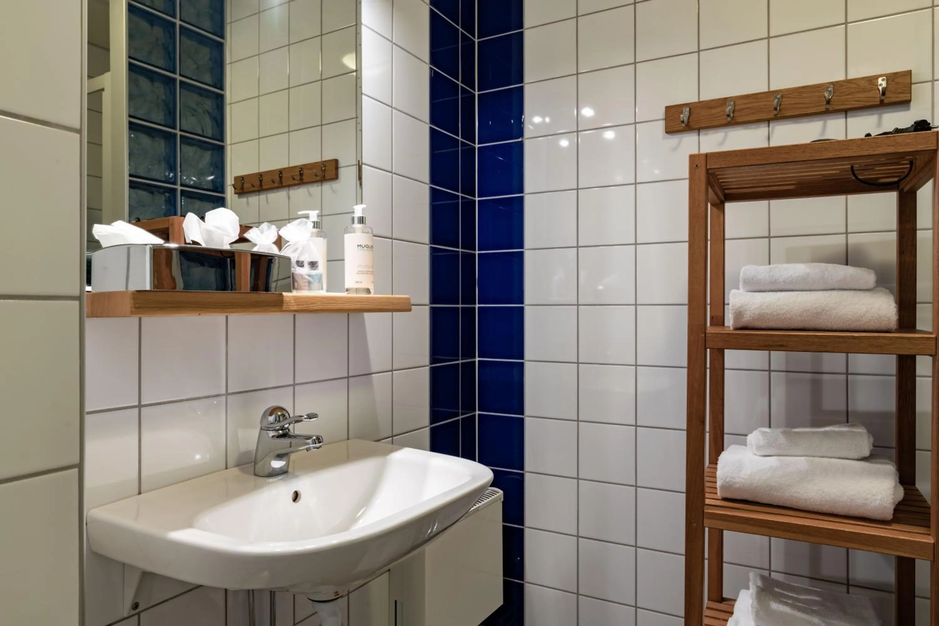 Bathroom in Bryggan Fjällbacka