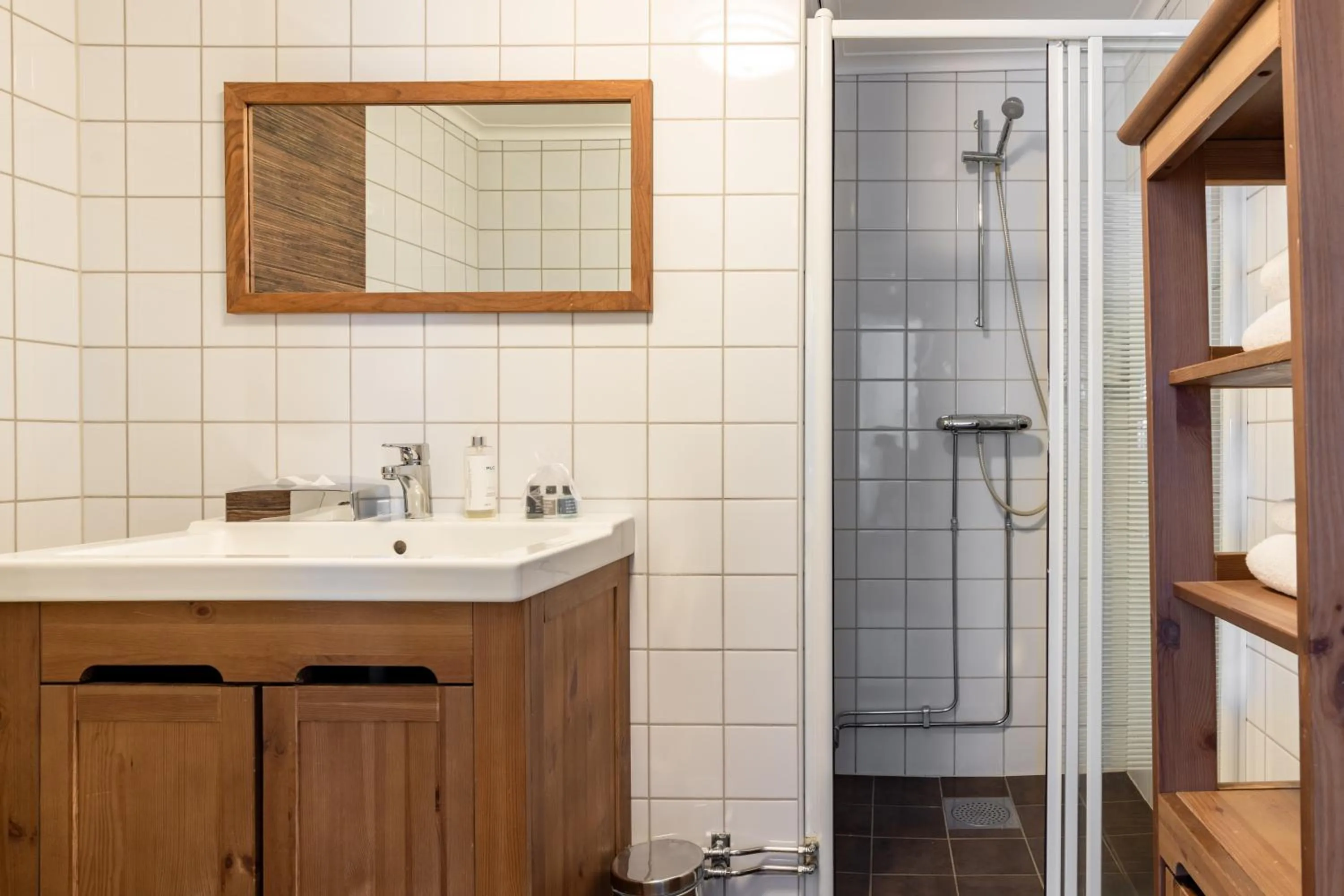 Bathroom in Bryggan Fjällbacka