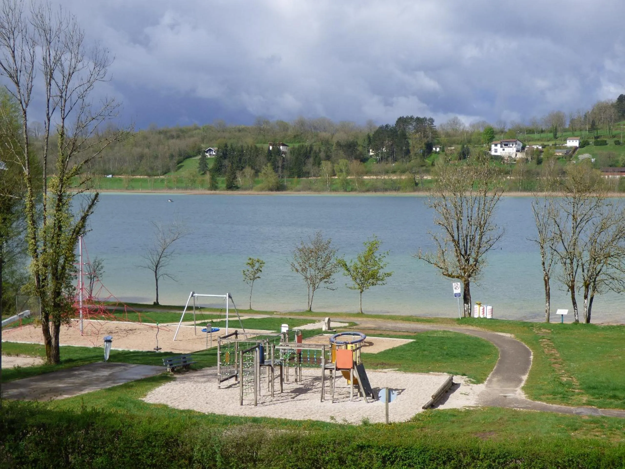 Lake view in Hotel Restaurant La Chaumiere du Lac