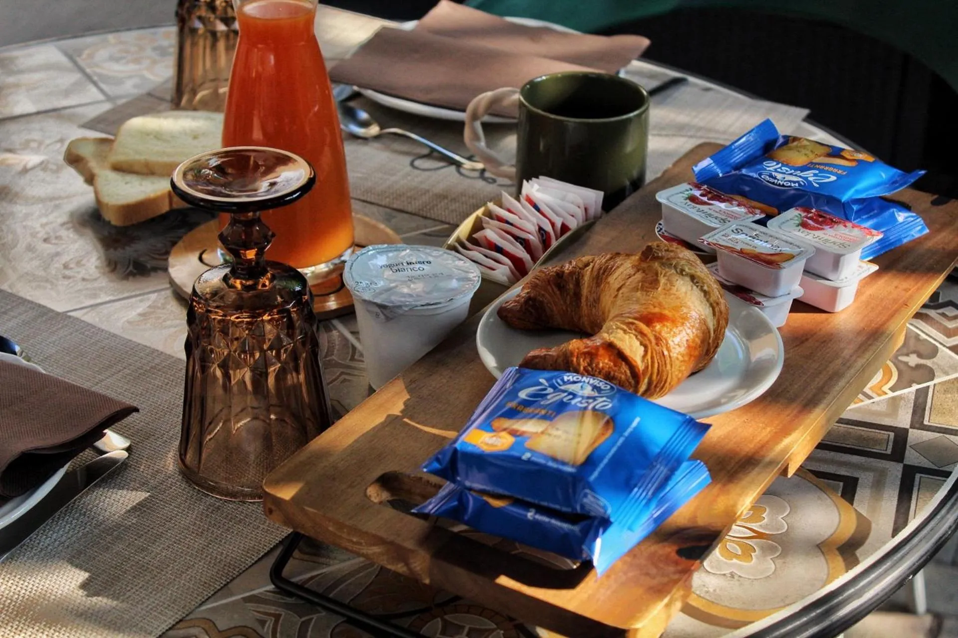 Italian breakfast in Baby Hotel