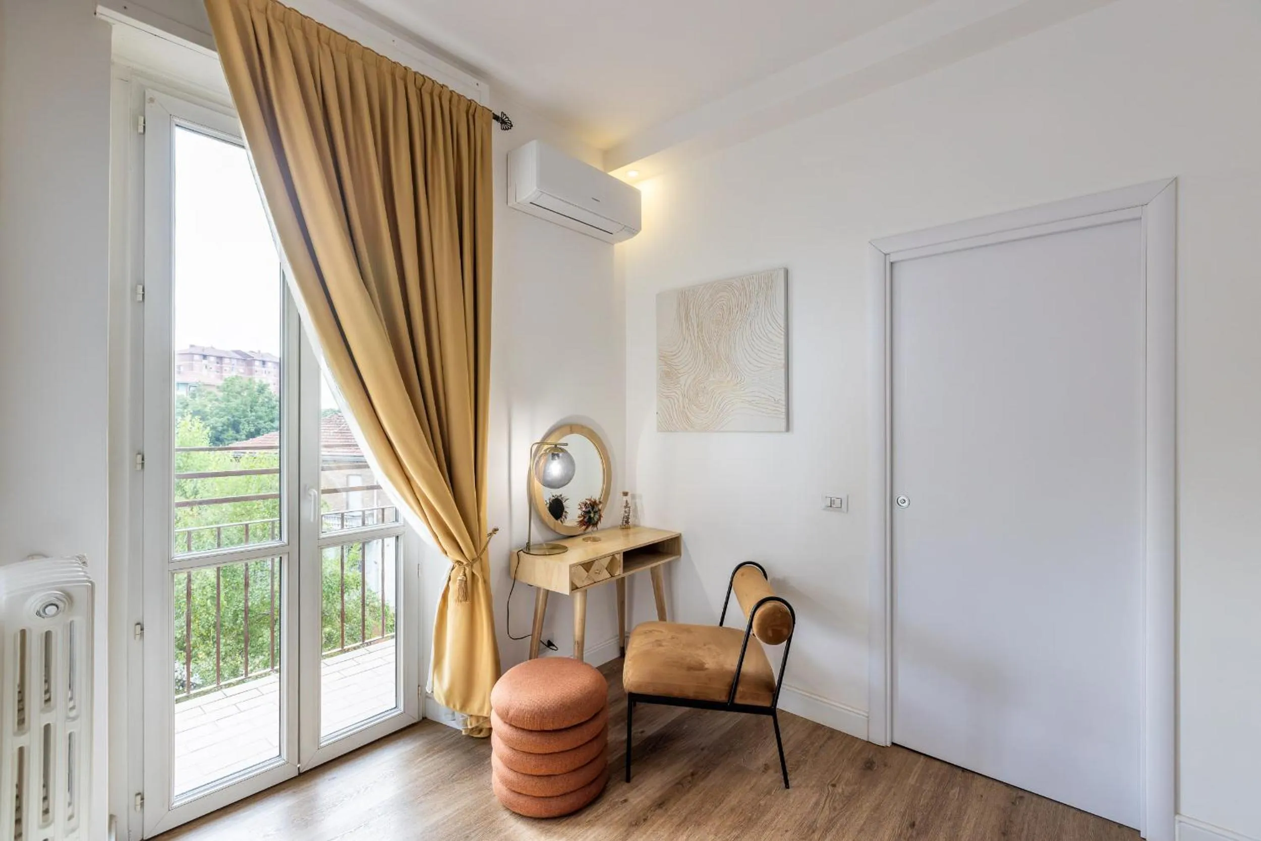 Seating area in Domino Hotel