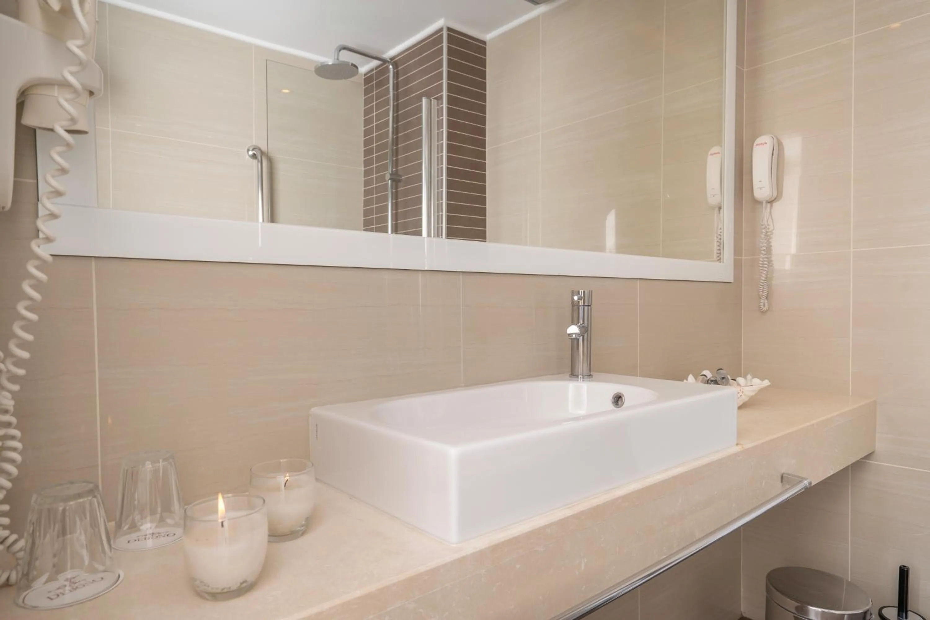 Bathroom in Art Hotel Debono