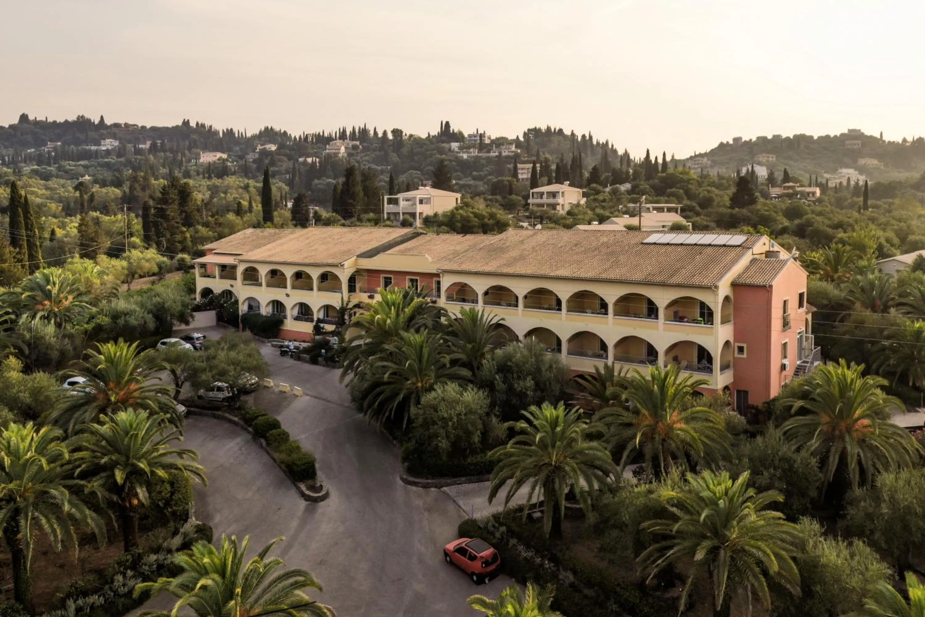 Facade/entrance in Art Hotel Debono