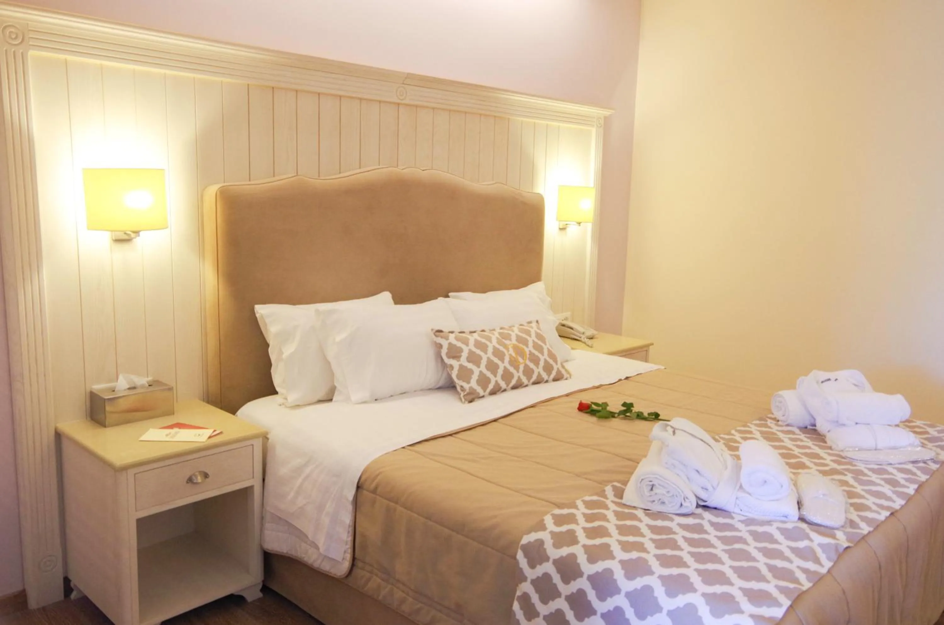 Photo of the whole room, Bed in Art Hotel Debono