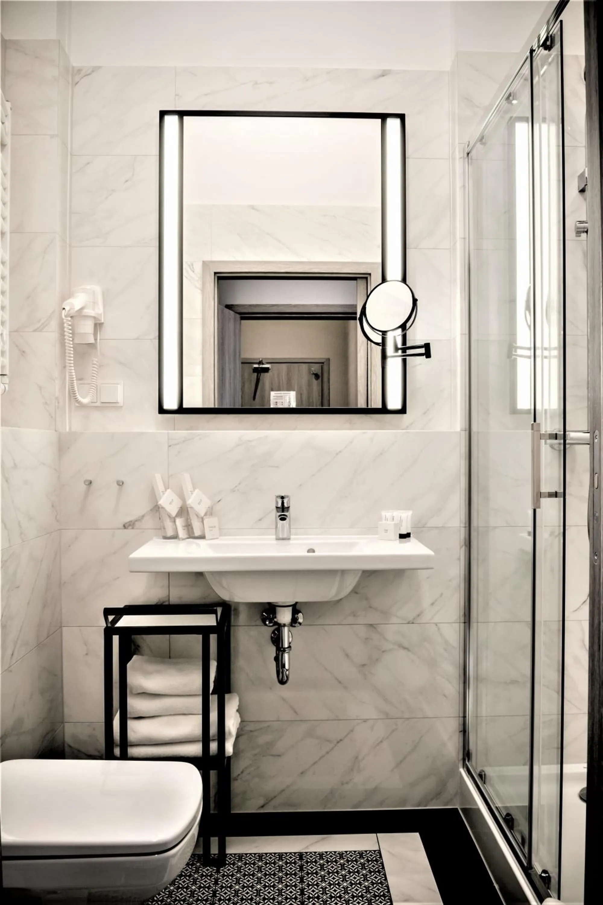 Bathroom in Amber Design Residence