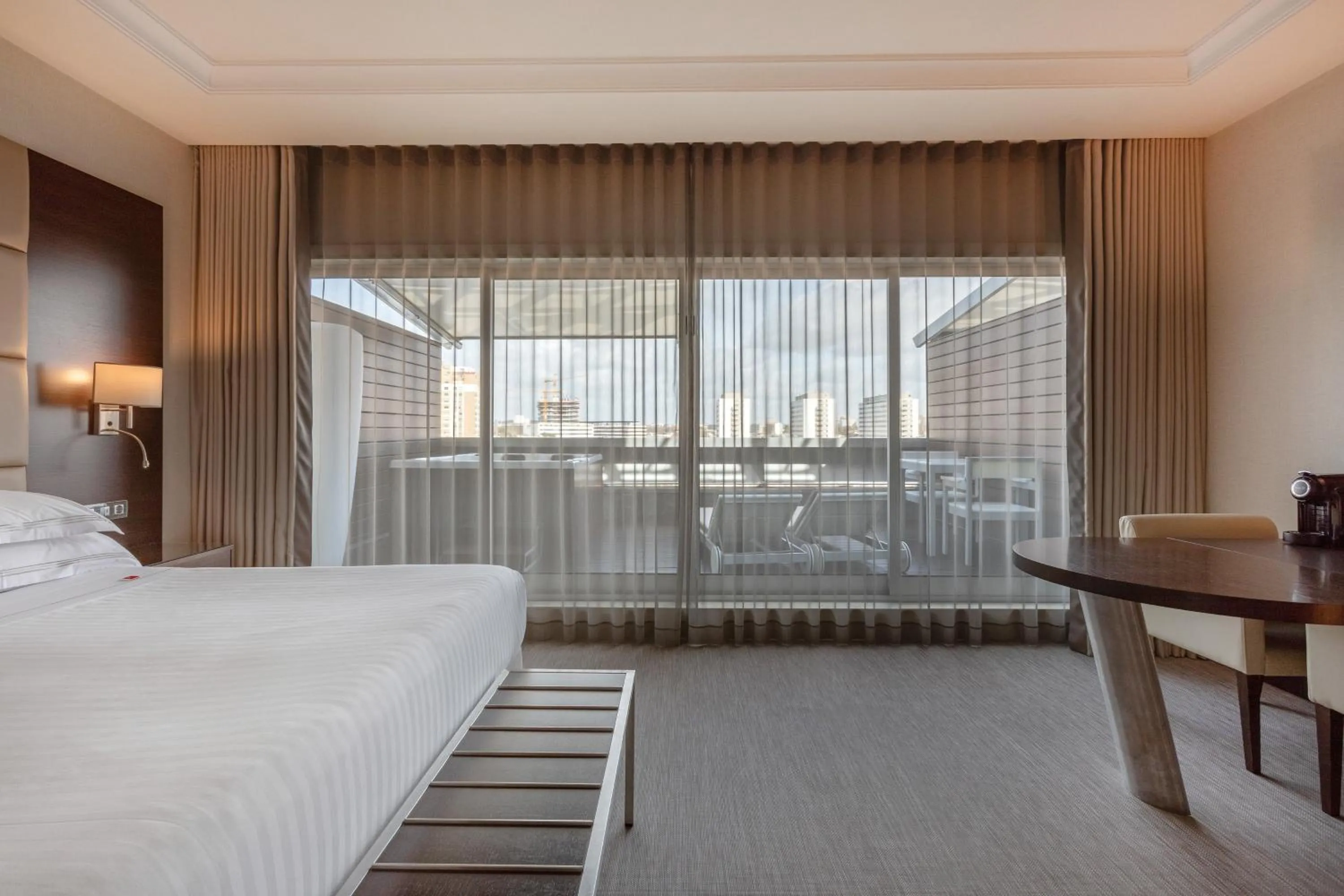 Bed in BessaHotel Boavista