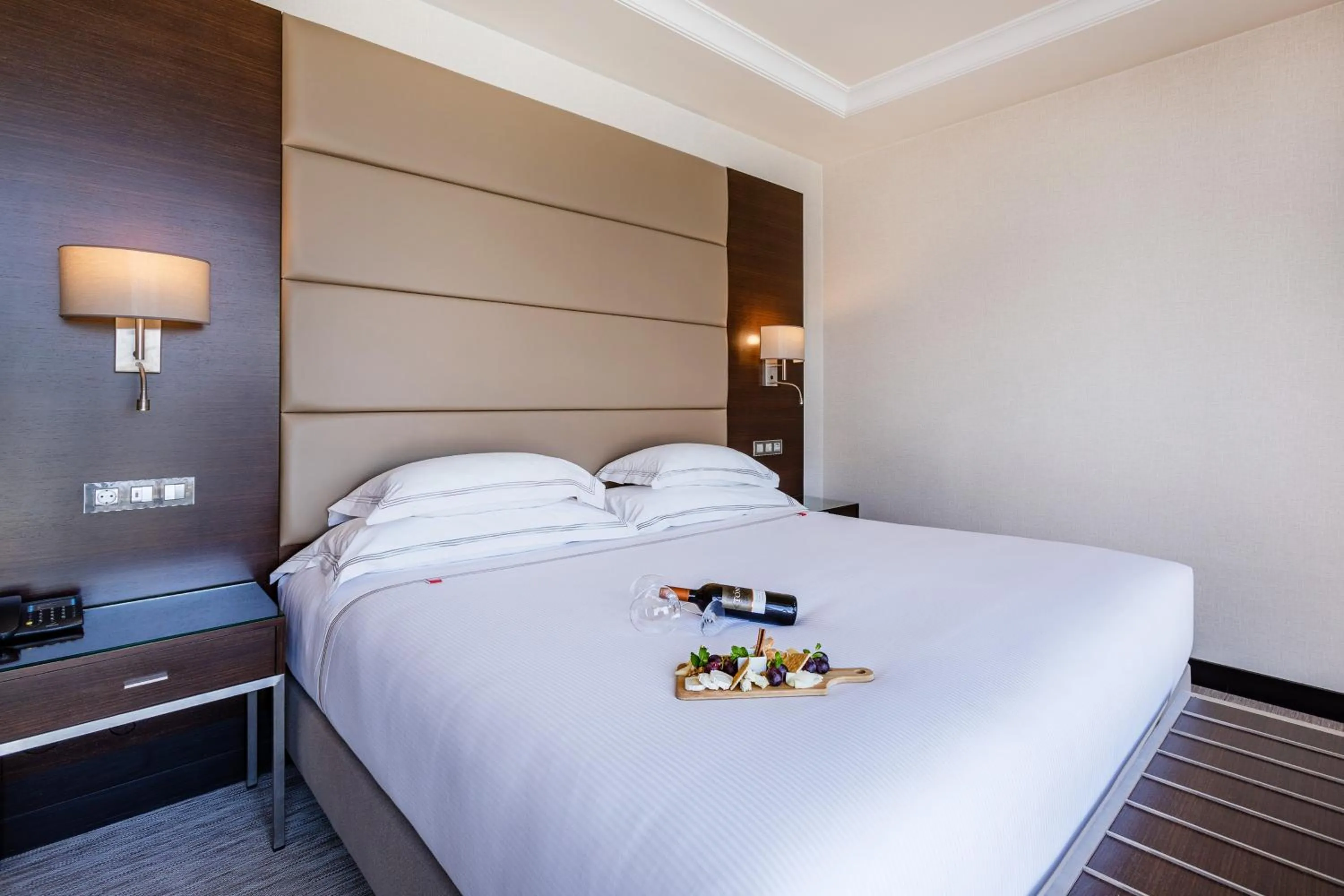 Bed in BessaHotel Boavista