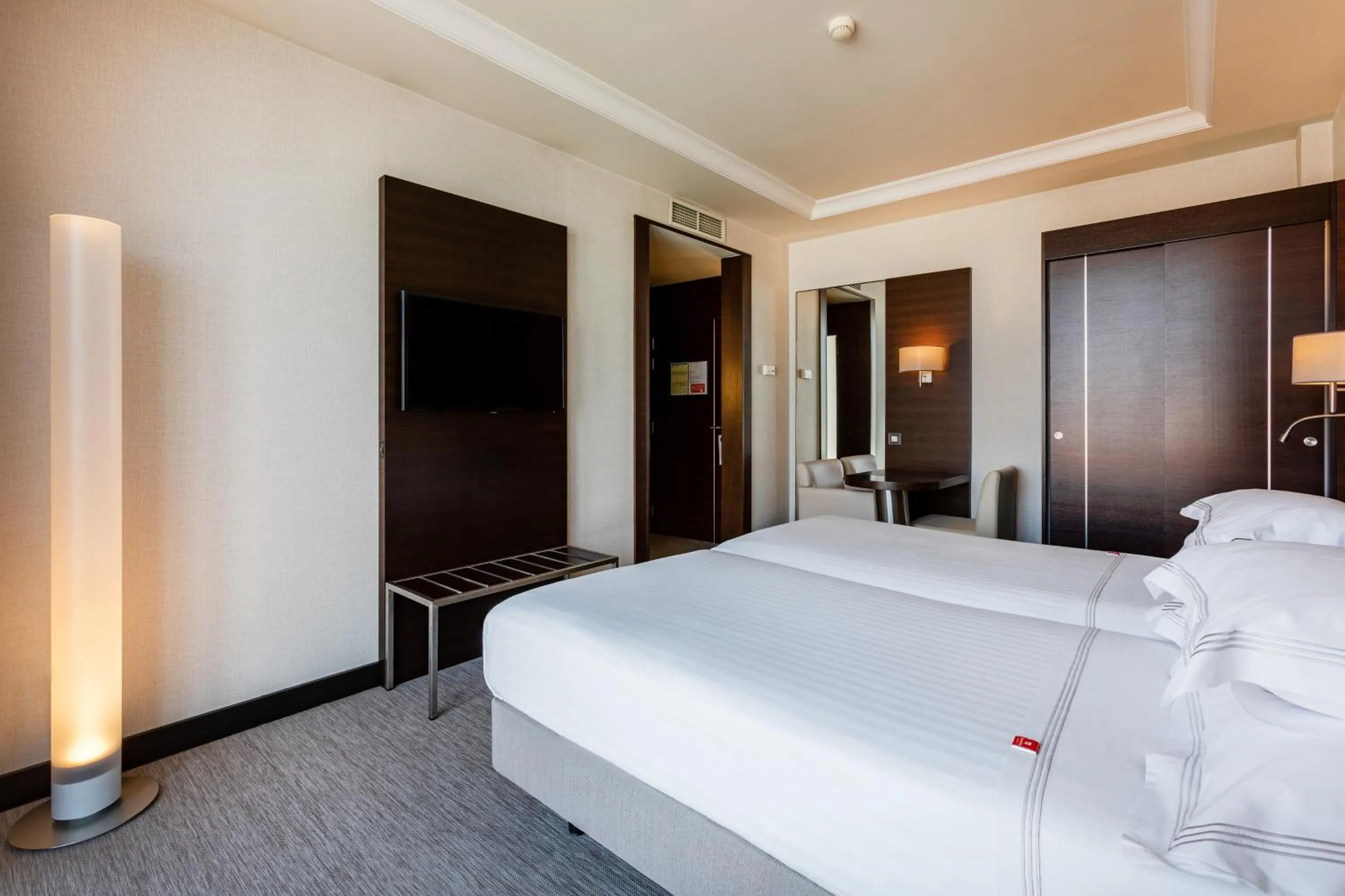 Bed in BessaHotel Boavista