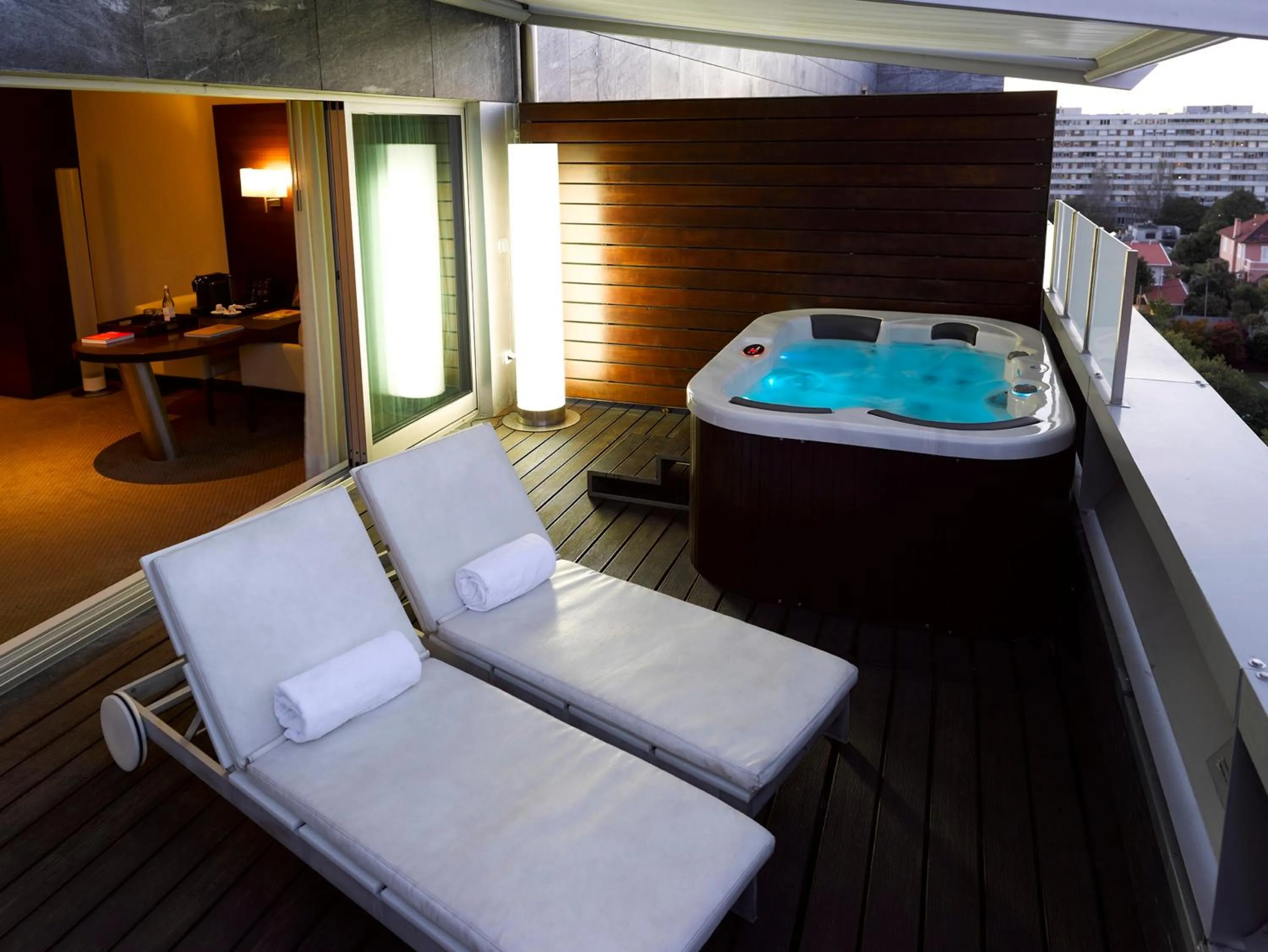 Hot Tub in BessaHotel Boavista