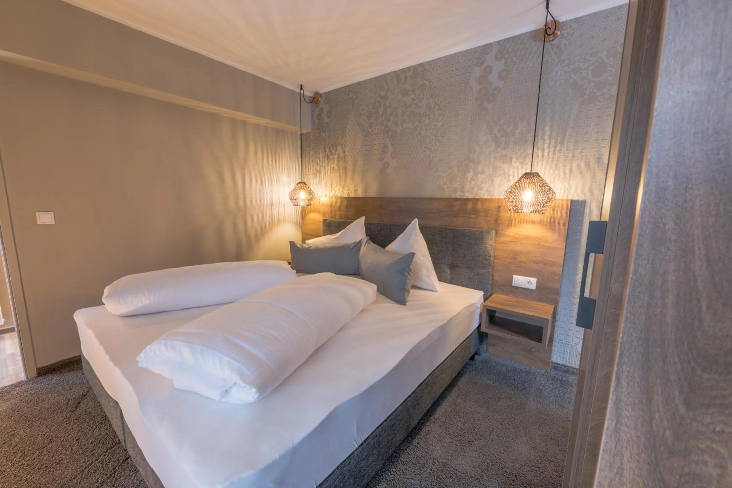 Photo of the whole room, Bed in LakeSide Apartments Seefeld