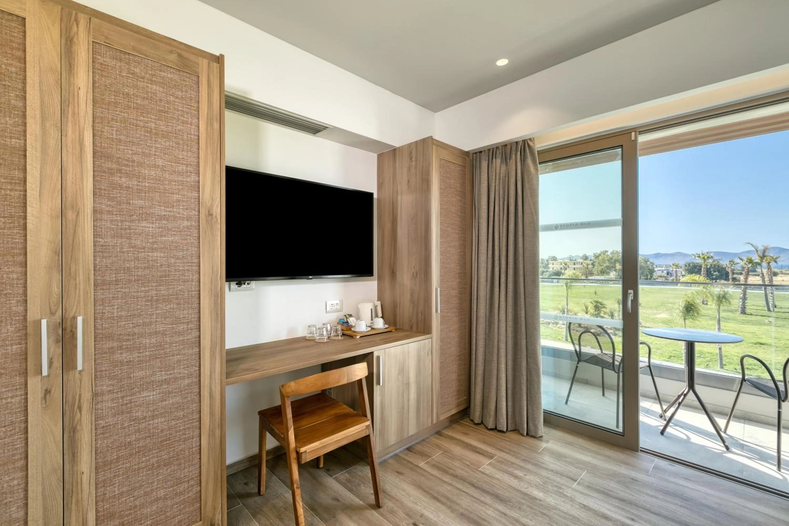 TV and multimedia in Utopia Blu Hotel