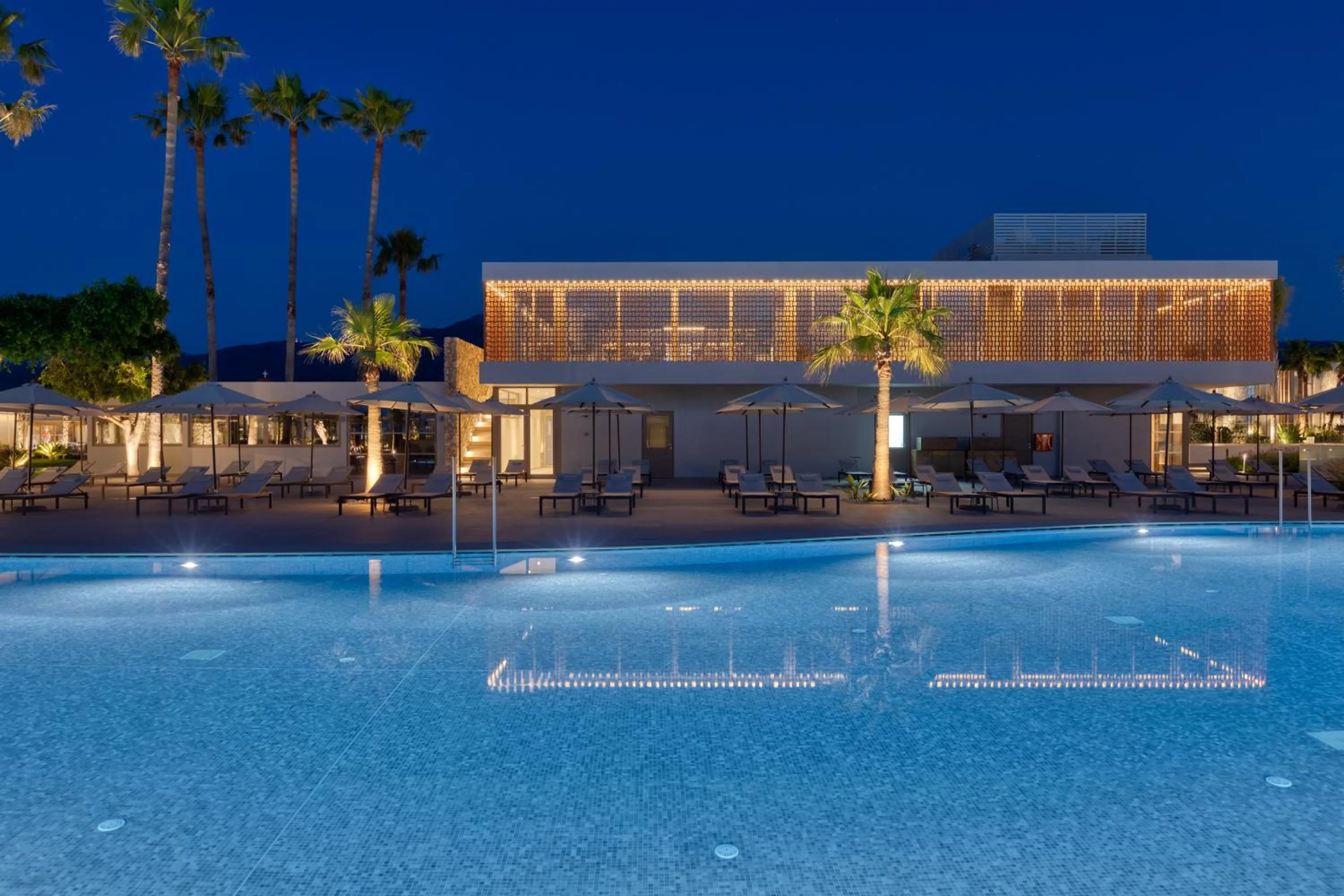 Night in Utopia Blu Hotel