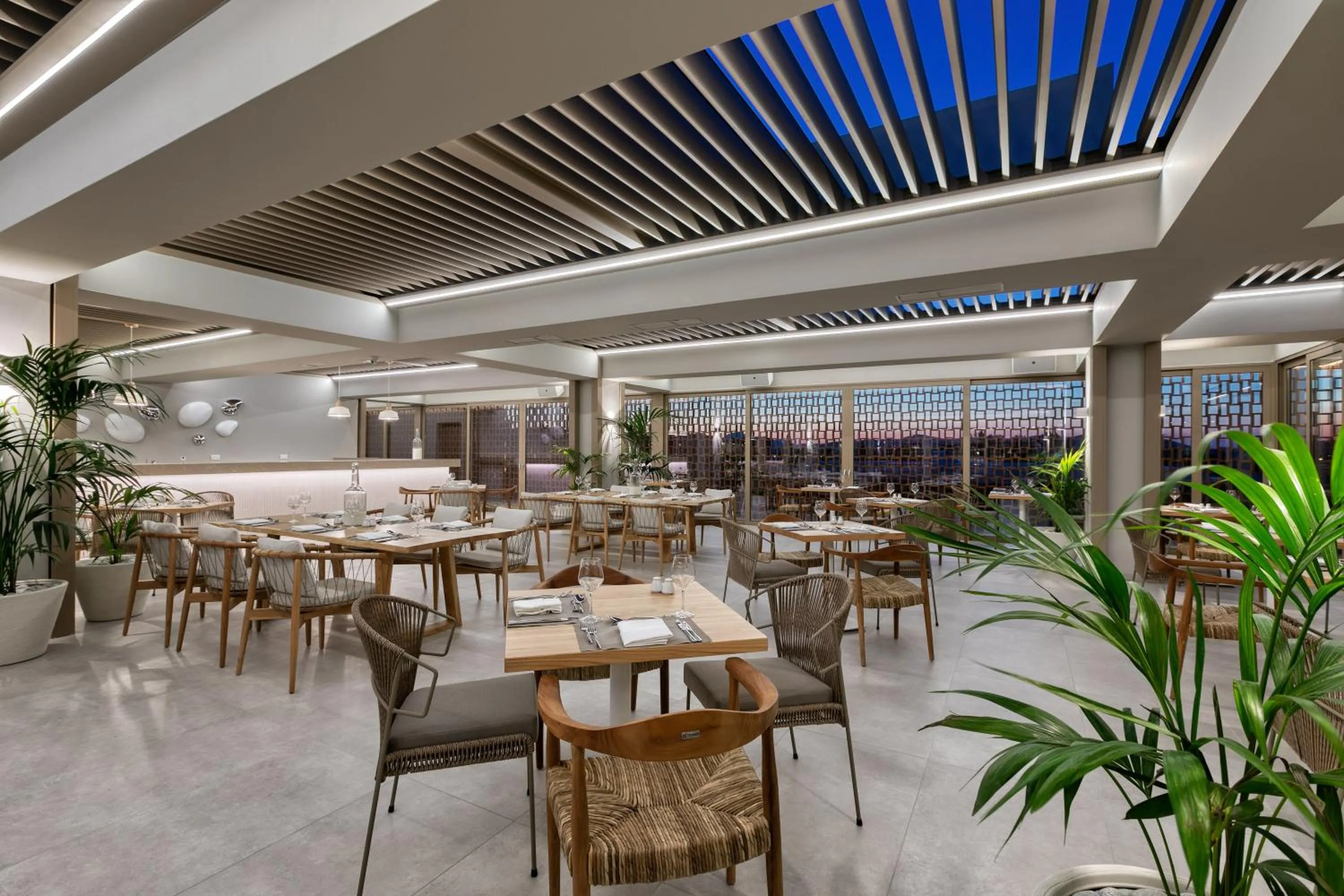 Restaurant/places to eat in Utopia Blu Hotel