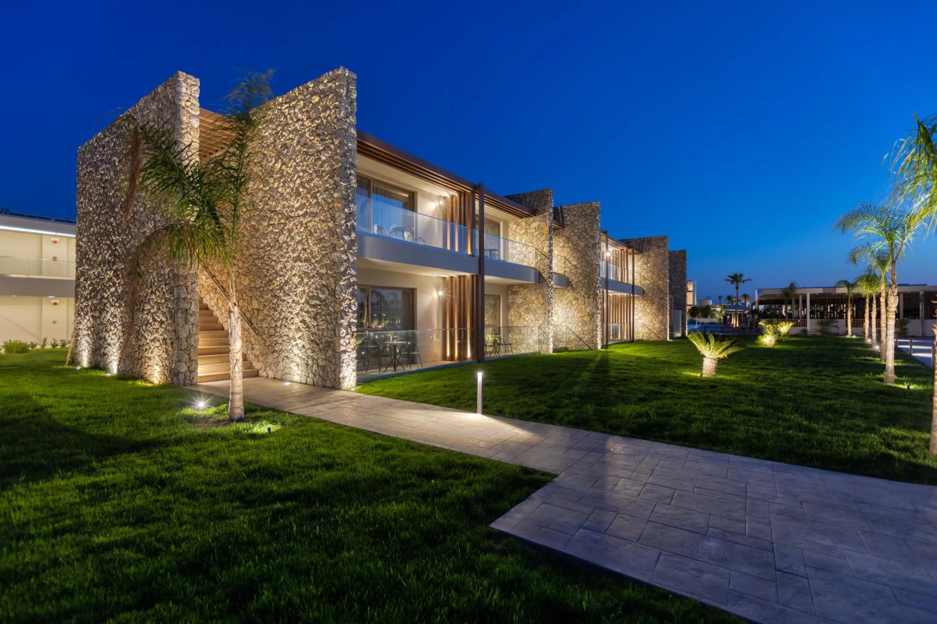 Night in Utopia Blu Hotel