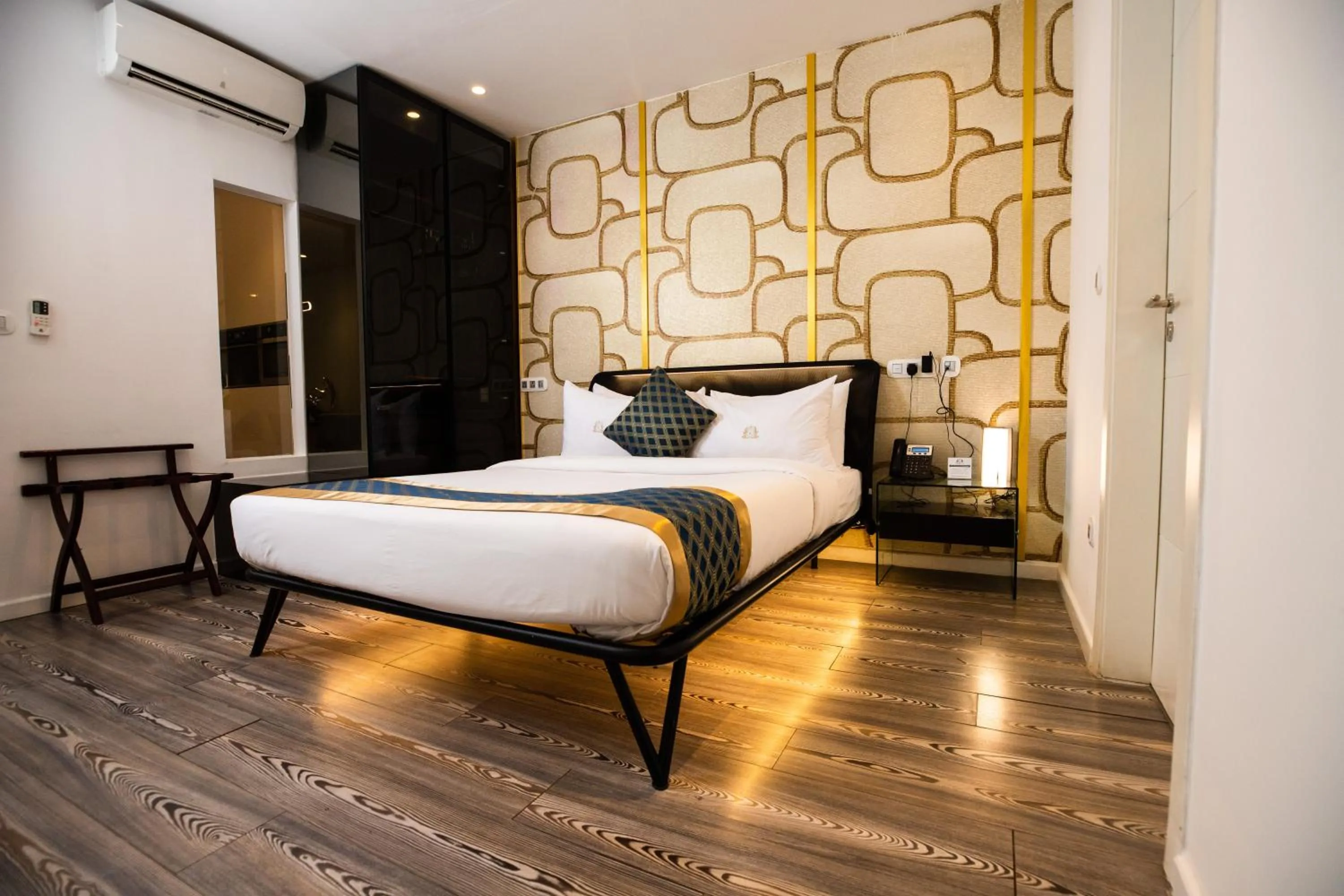 Bed in Kwarleyz Residence, Accra