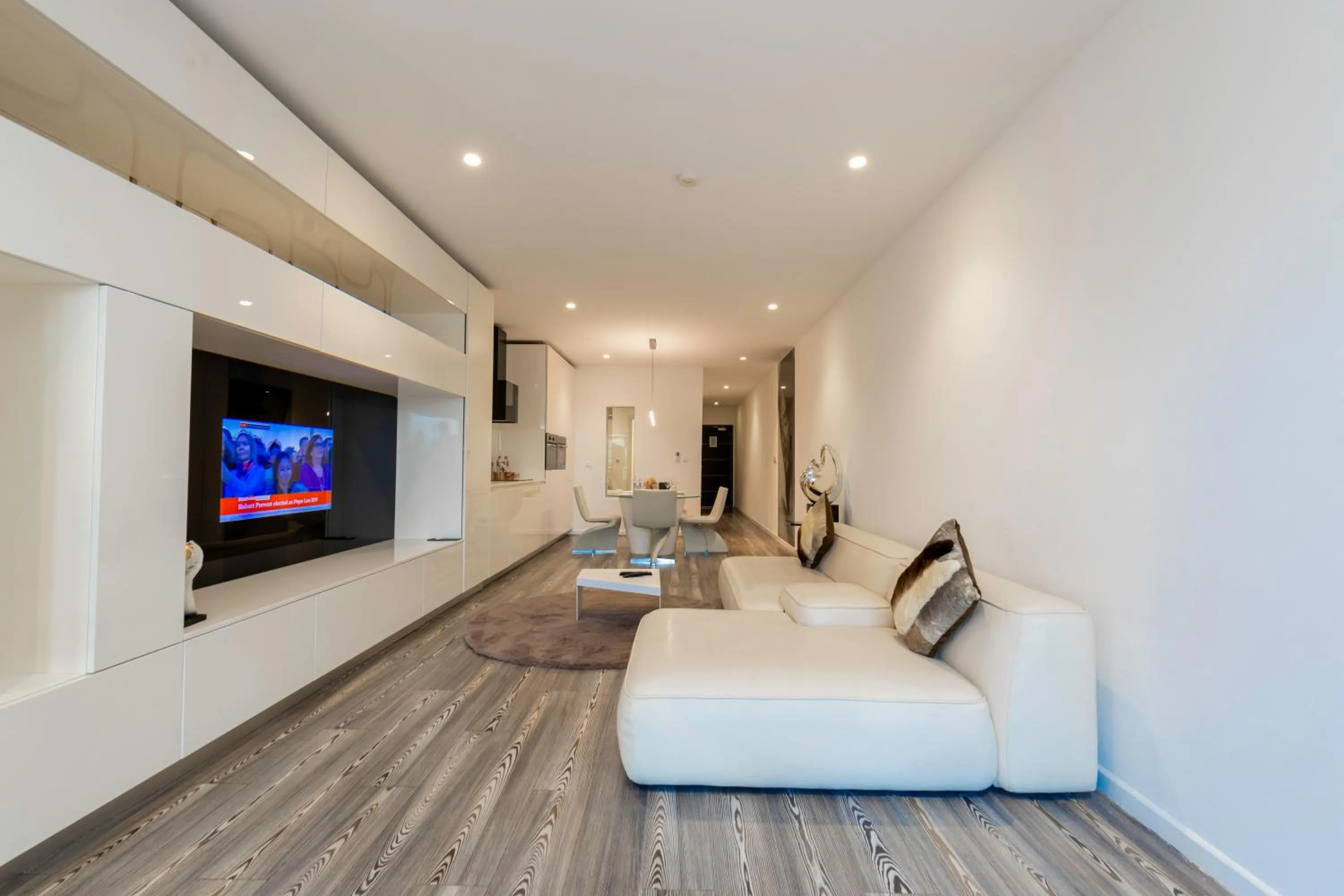Living room in Kwarleyz Residence, Accra