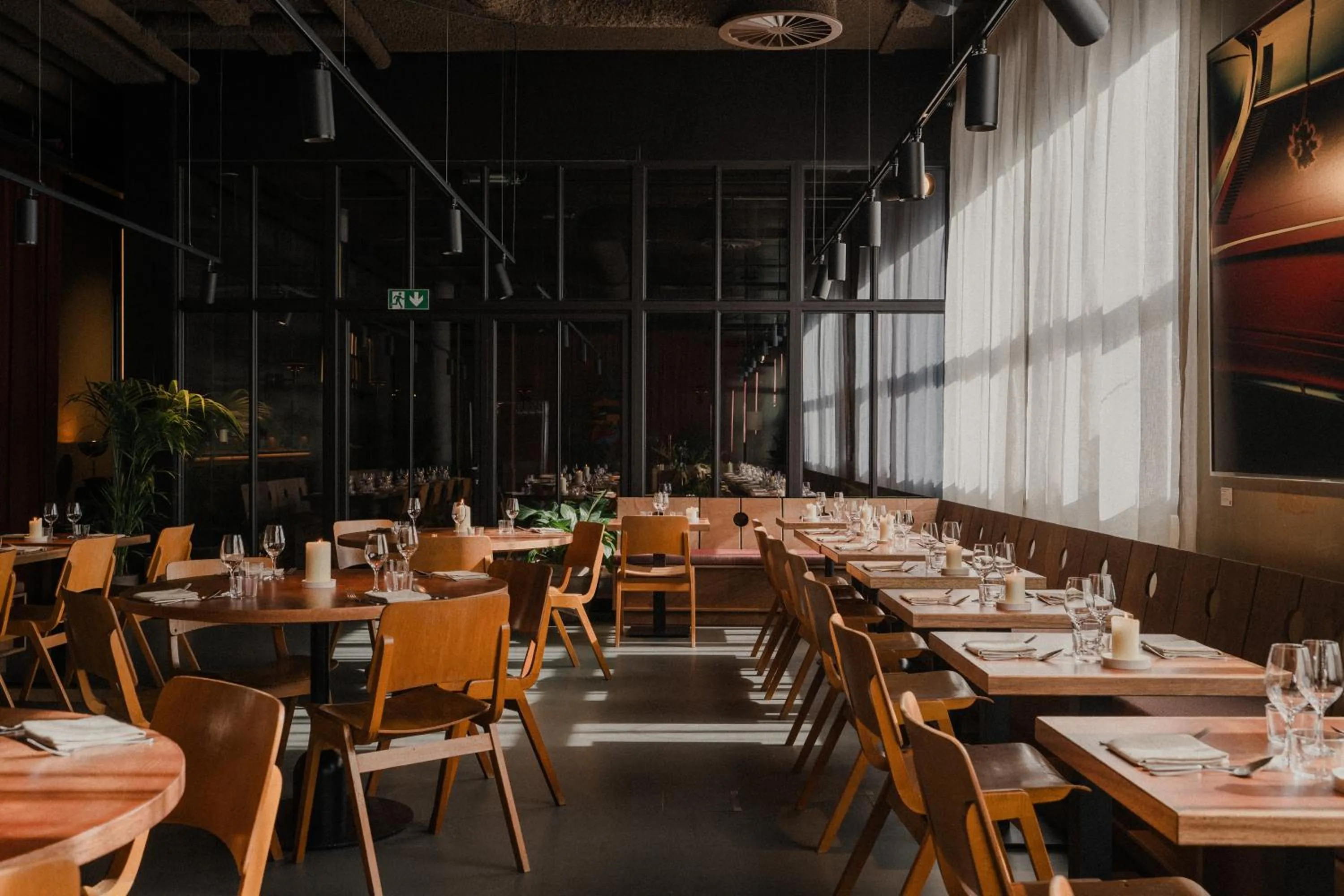 Restaurant/places to eat in YUST Antwerp