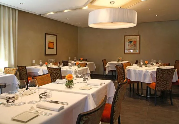 Restaurant/places to eat in Le Moulin de la Walk