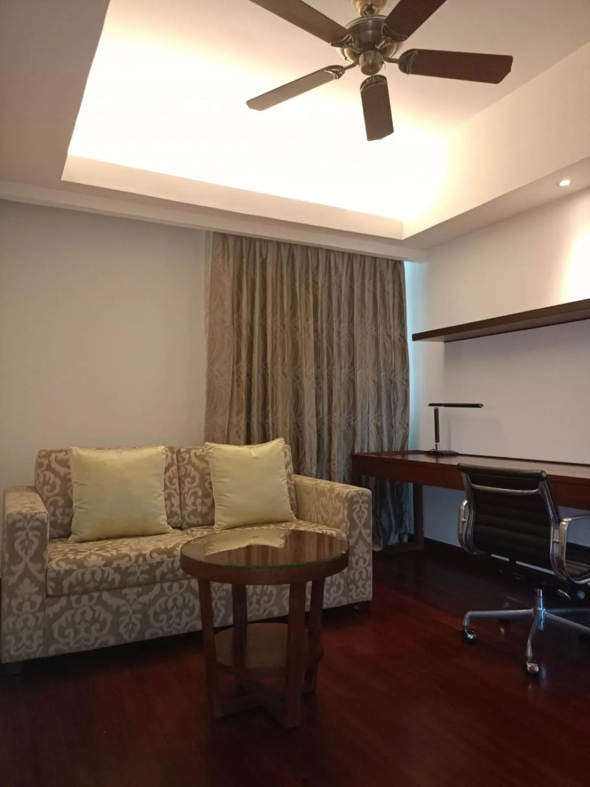Library in Shangri-La Serviced Apartments, Yangon