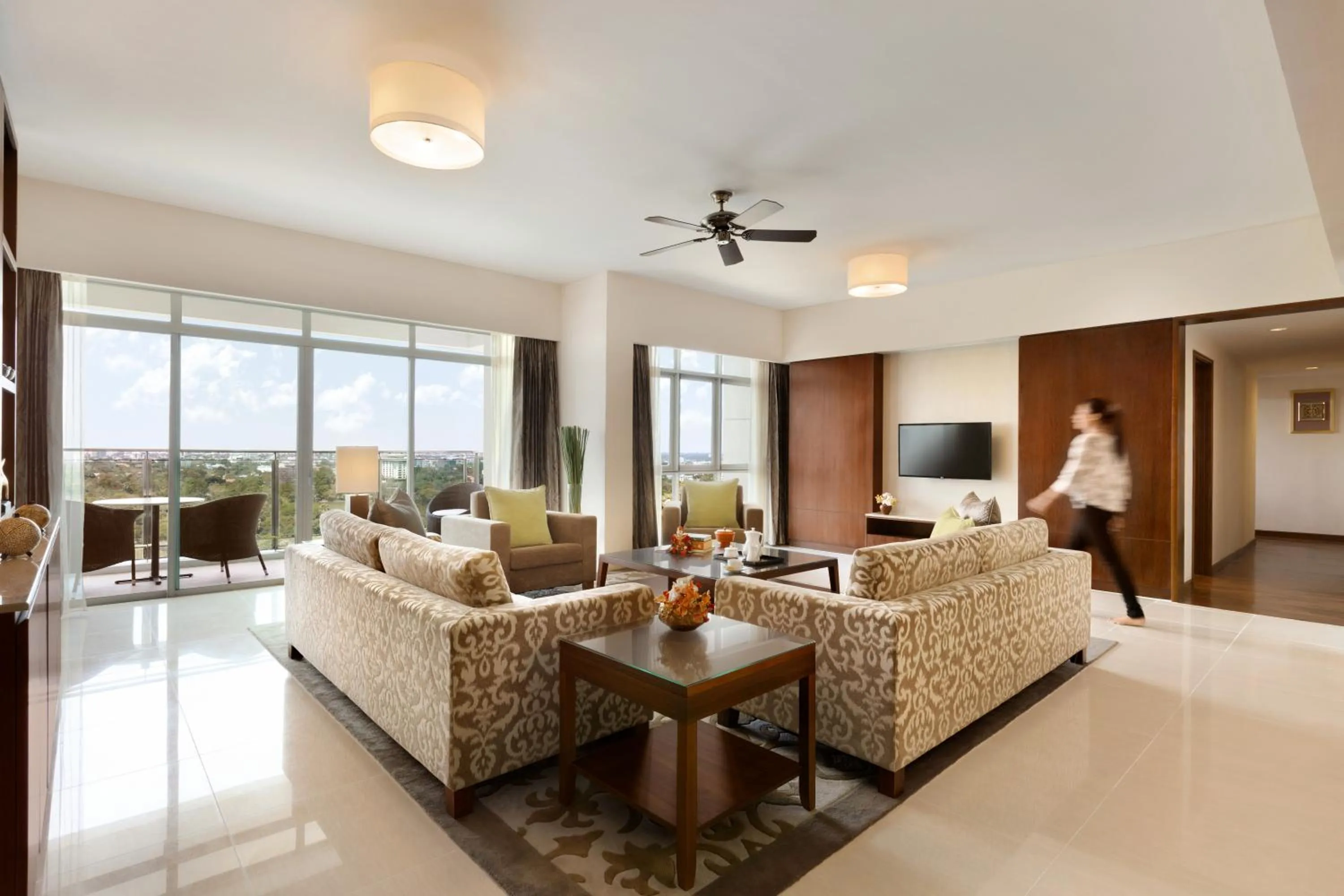 Balcony/Terrace, Bed in Shangri-La Serviced Apartments, Yangon