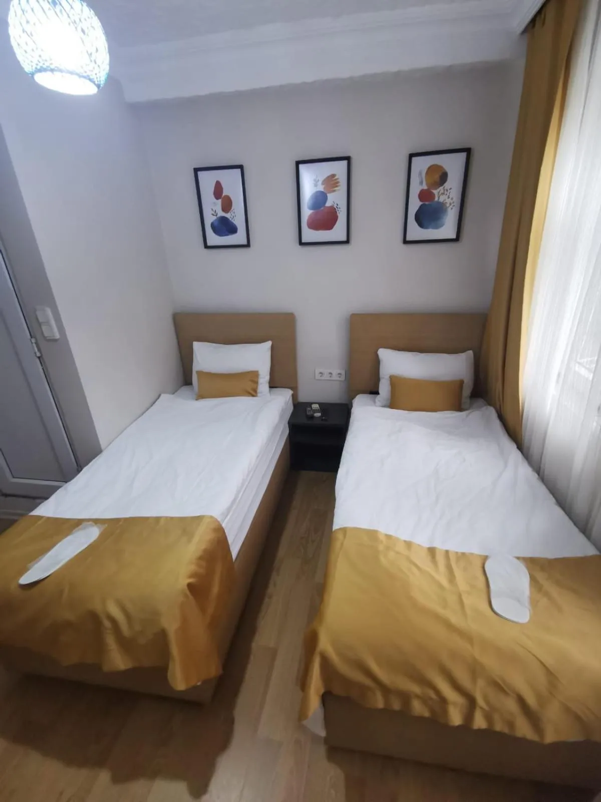 Budget Twin Room in Konut Wooden House