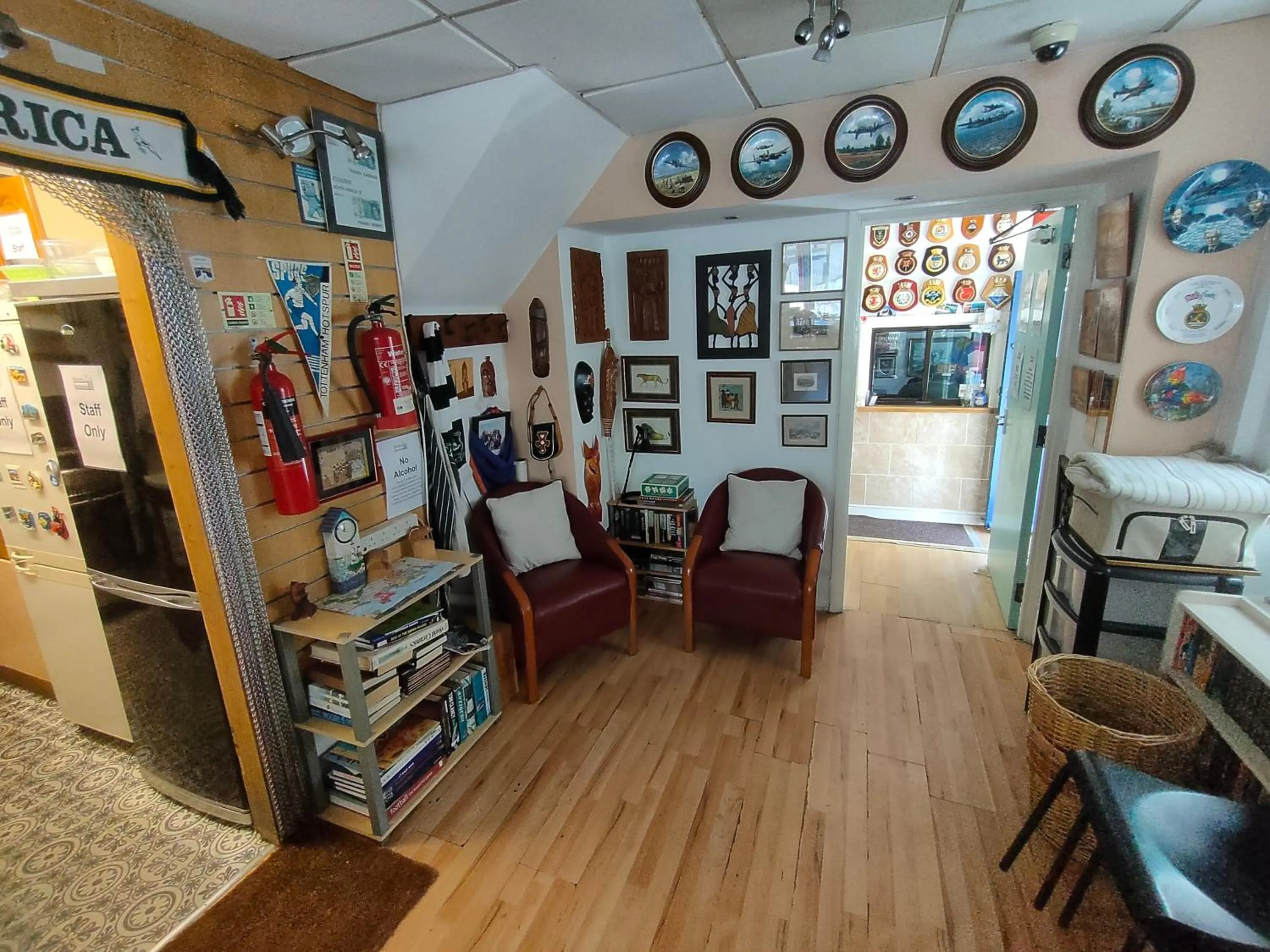 Lounge or bar, Lobby/Reception in Plymouth Backpackers