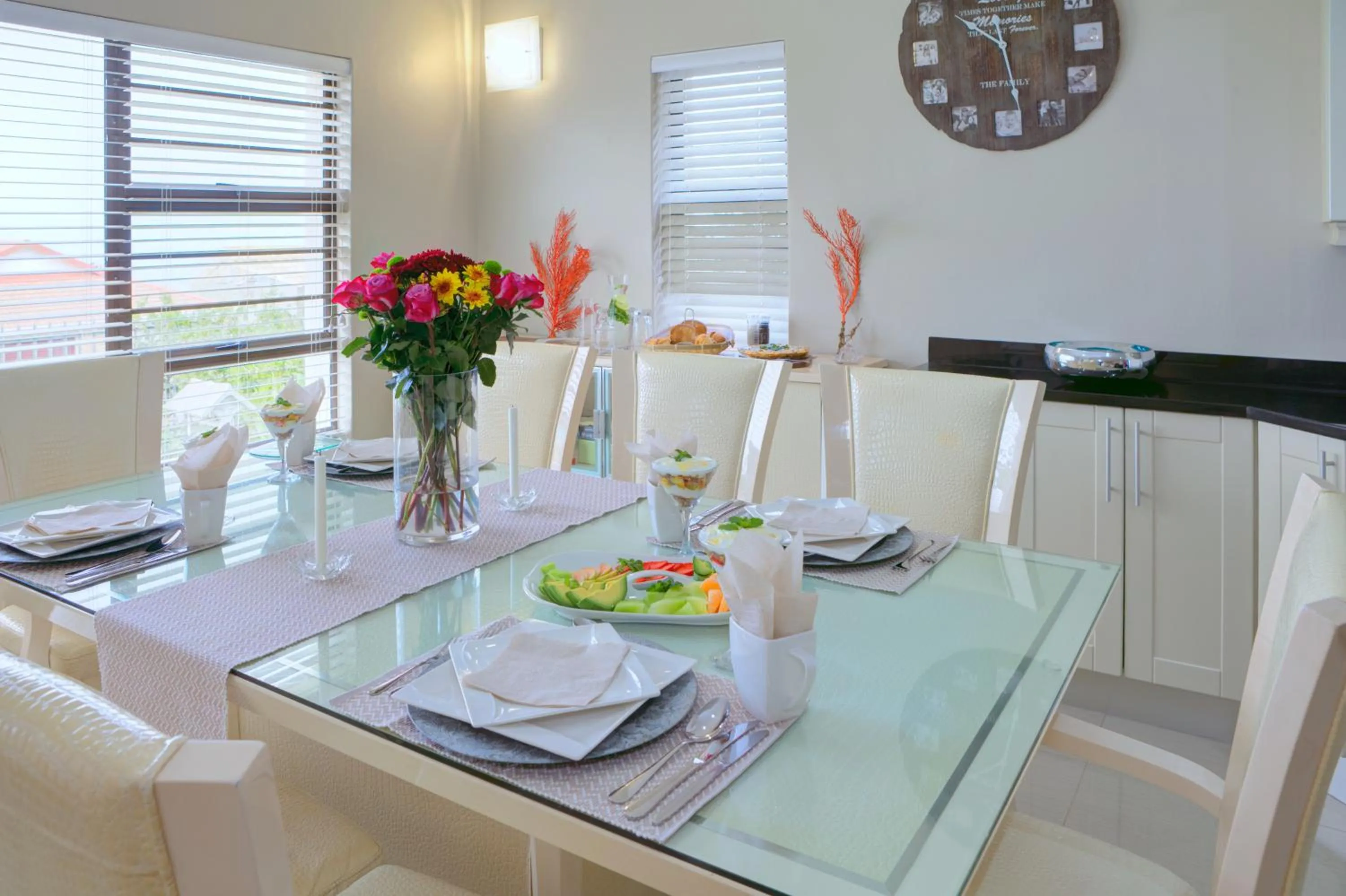 Breakfast in JoJo's BnB