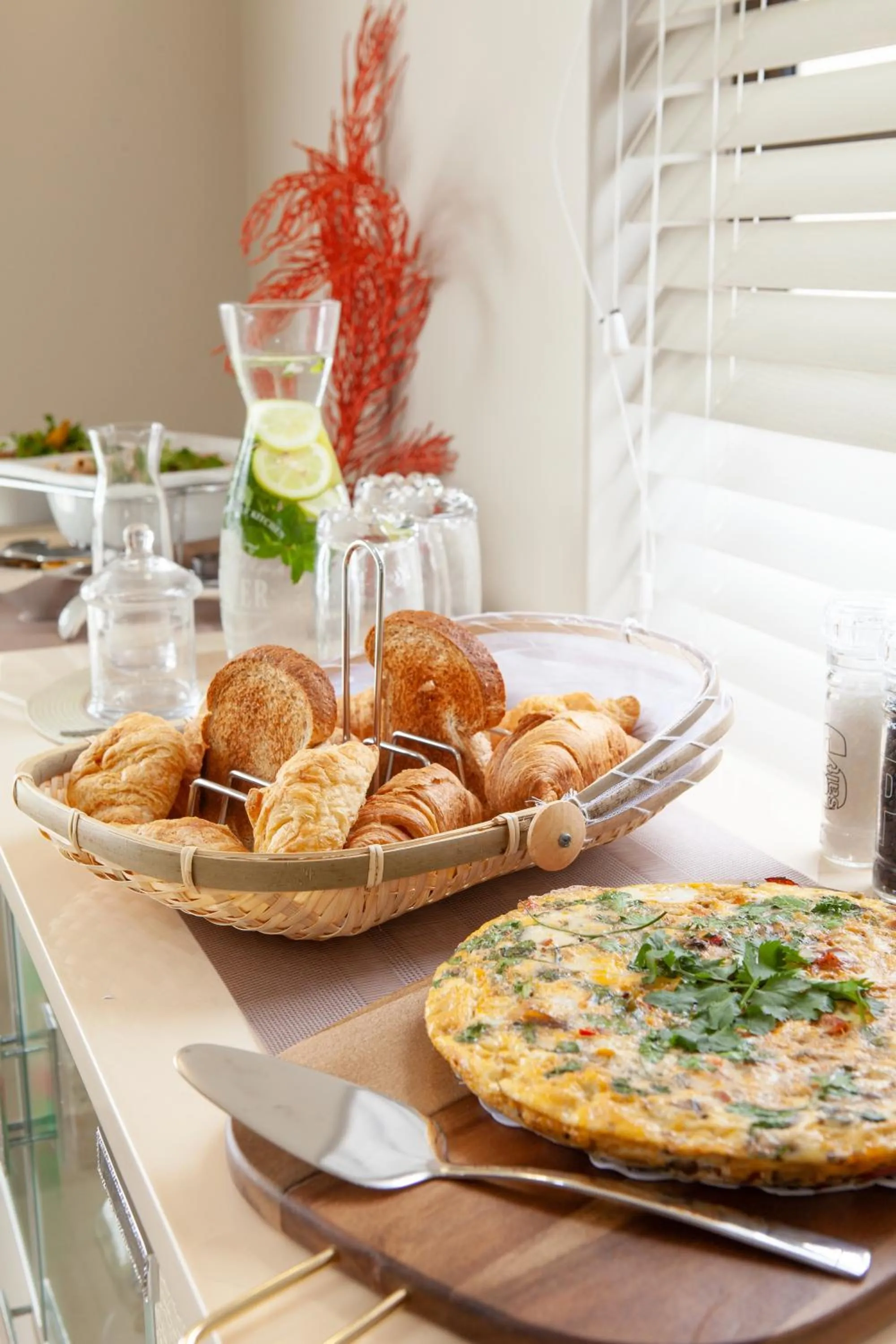 Breakfast in JoJo's BnB