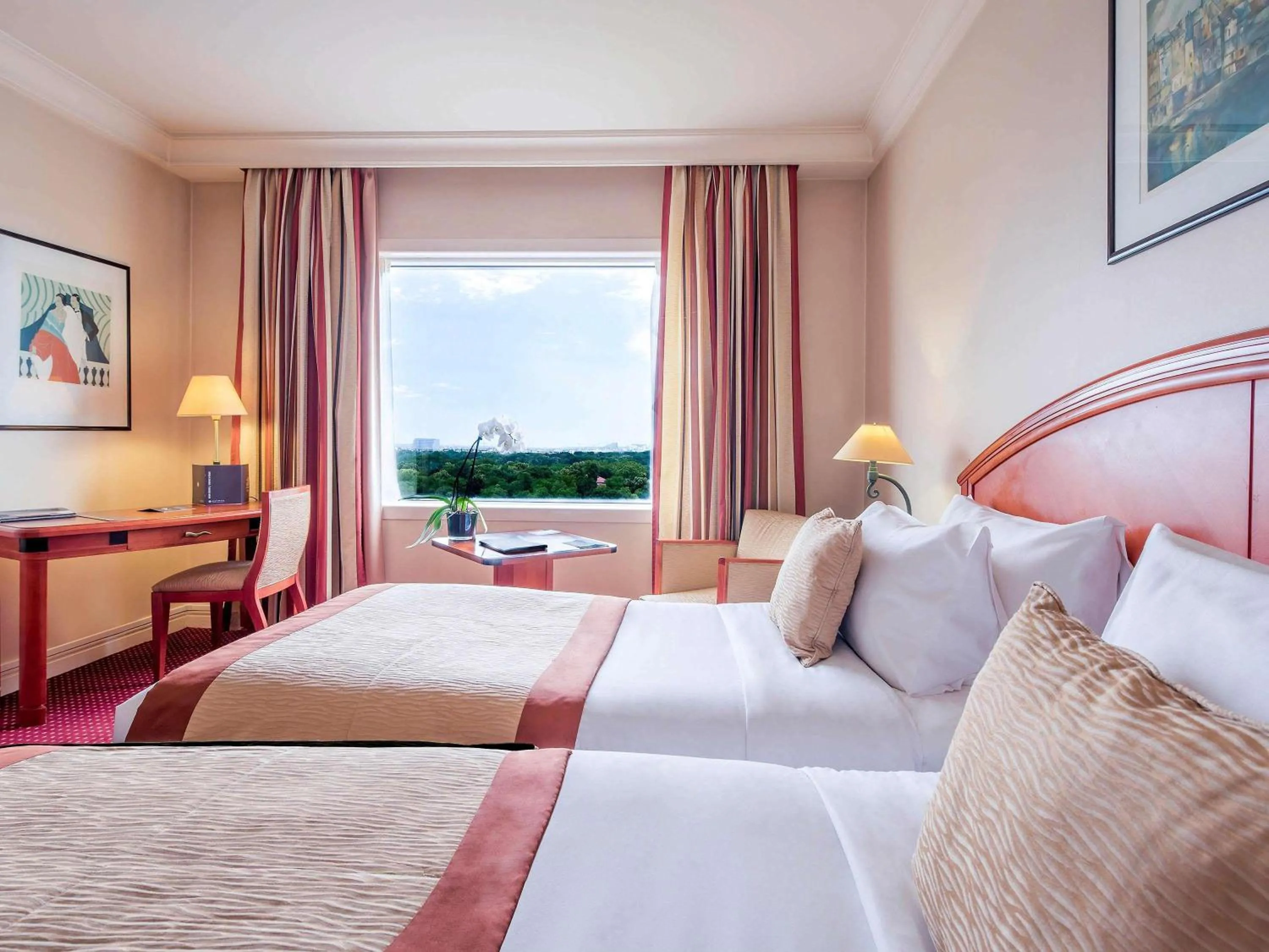 Bedroom, Bed in Pullman Bucharest World Trade Center