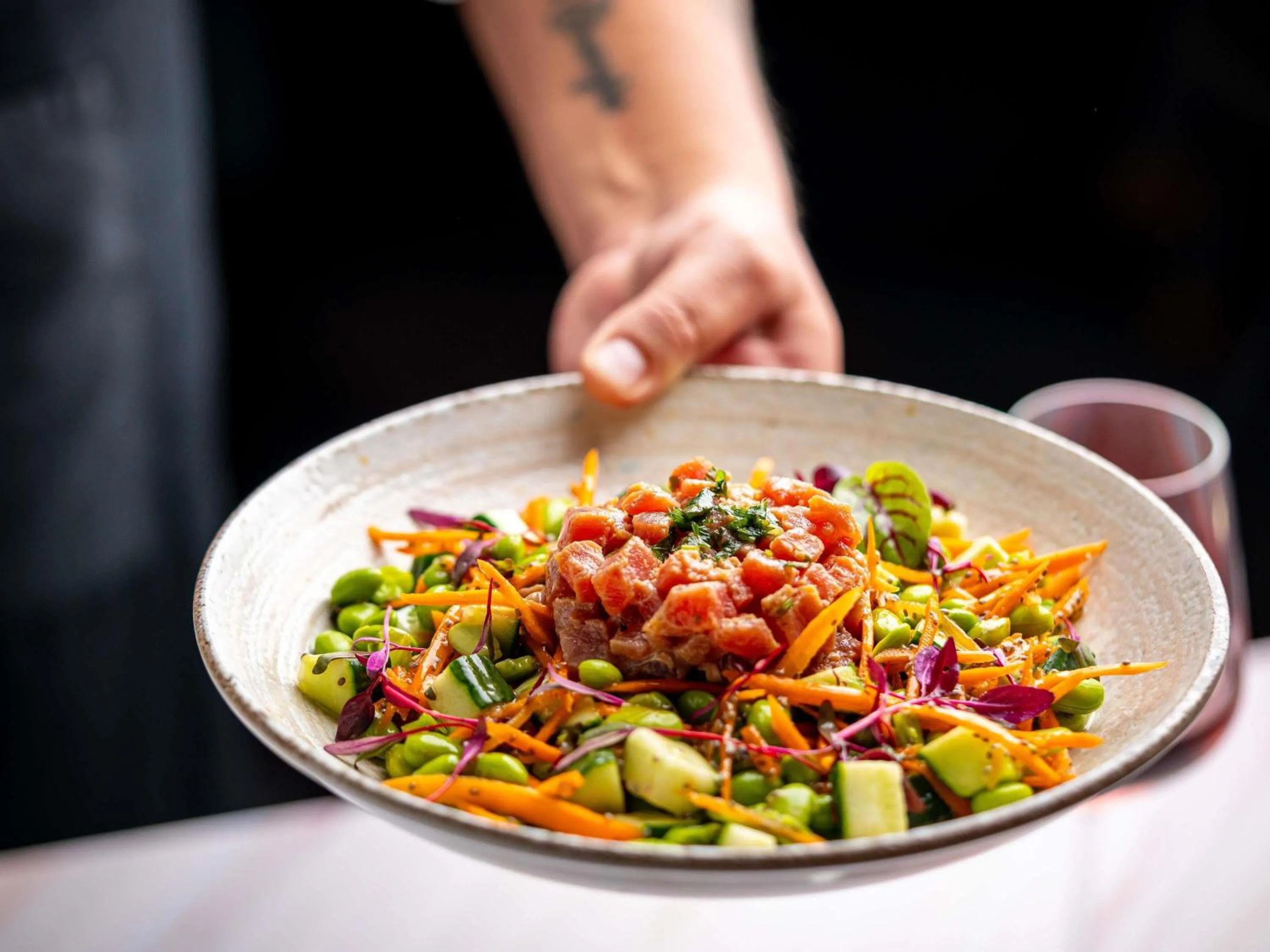 Restaurant/places to eat in Pullman Bucharest World Trade Center