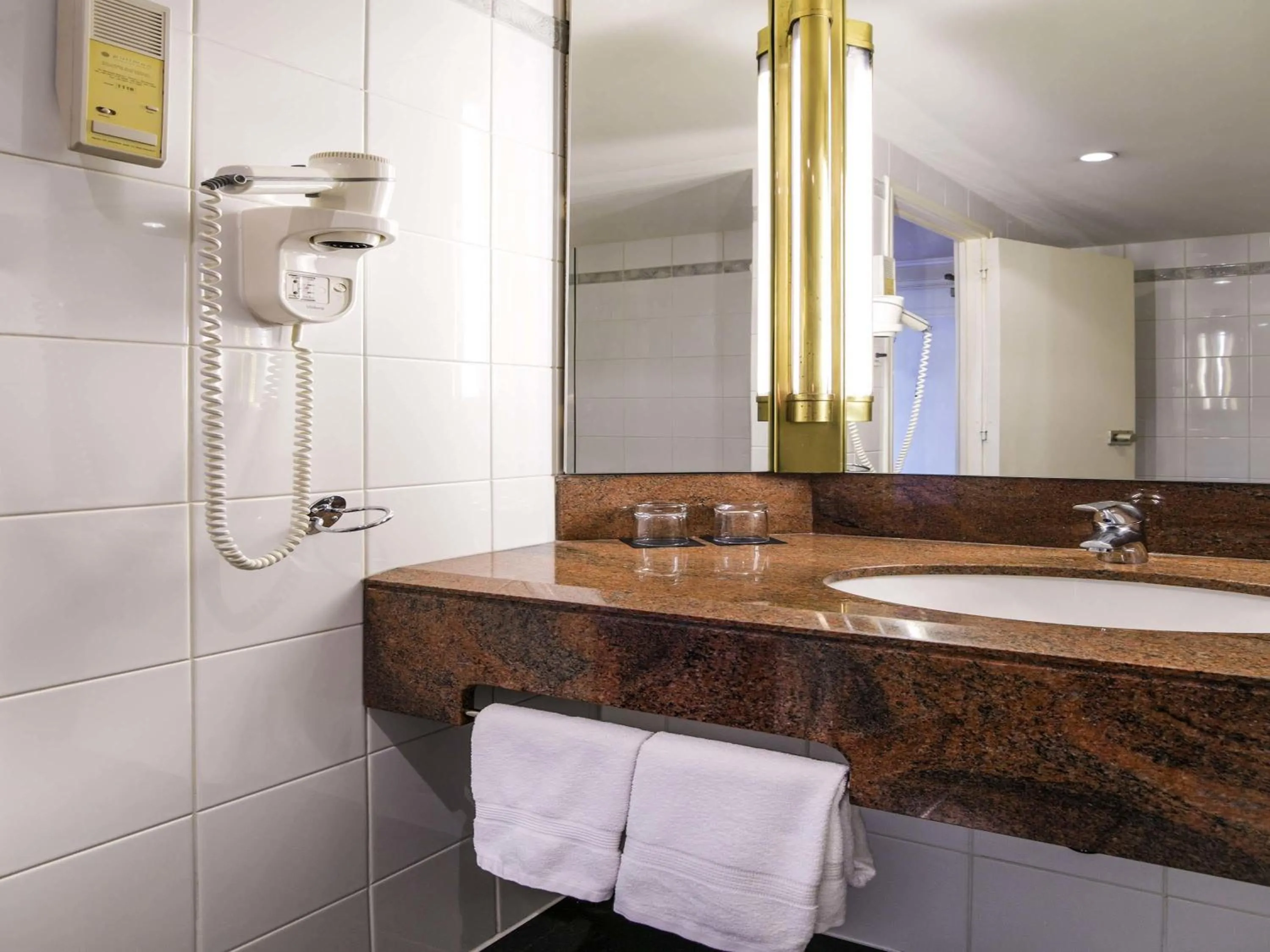 Bedroom in Pullman Bucharest World Trade Center