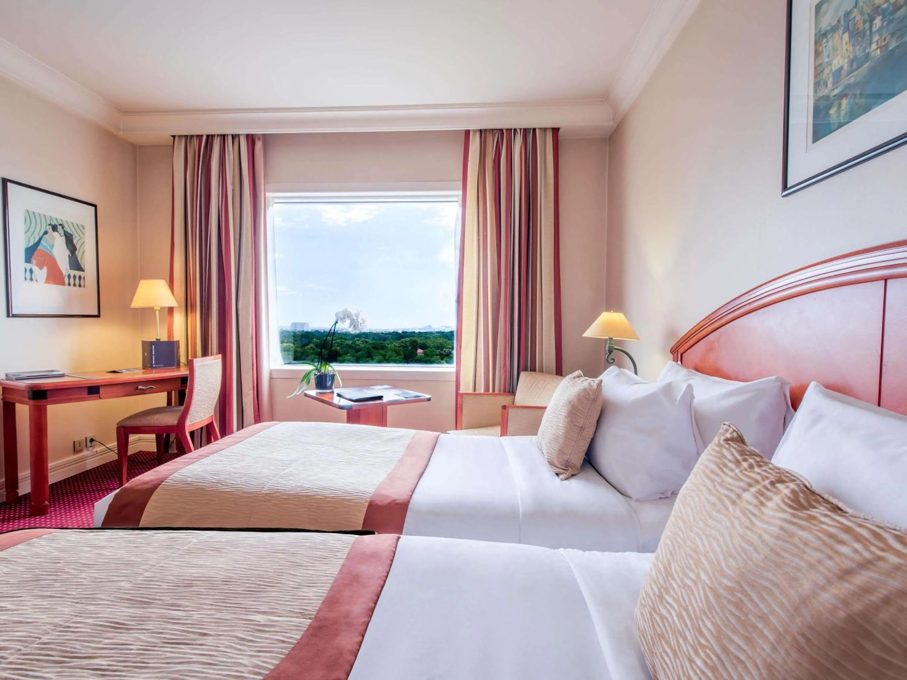 Bedroom, Bed in Pullman Bucharest World Trade Center