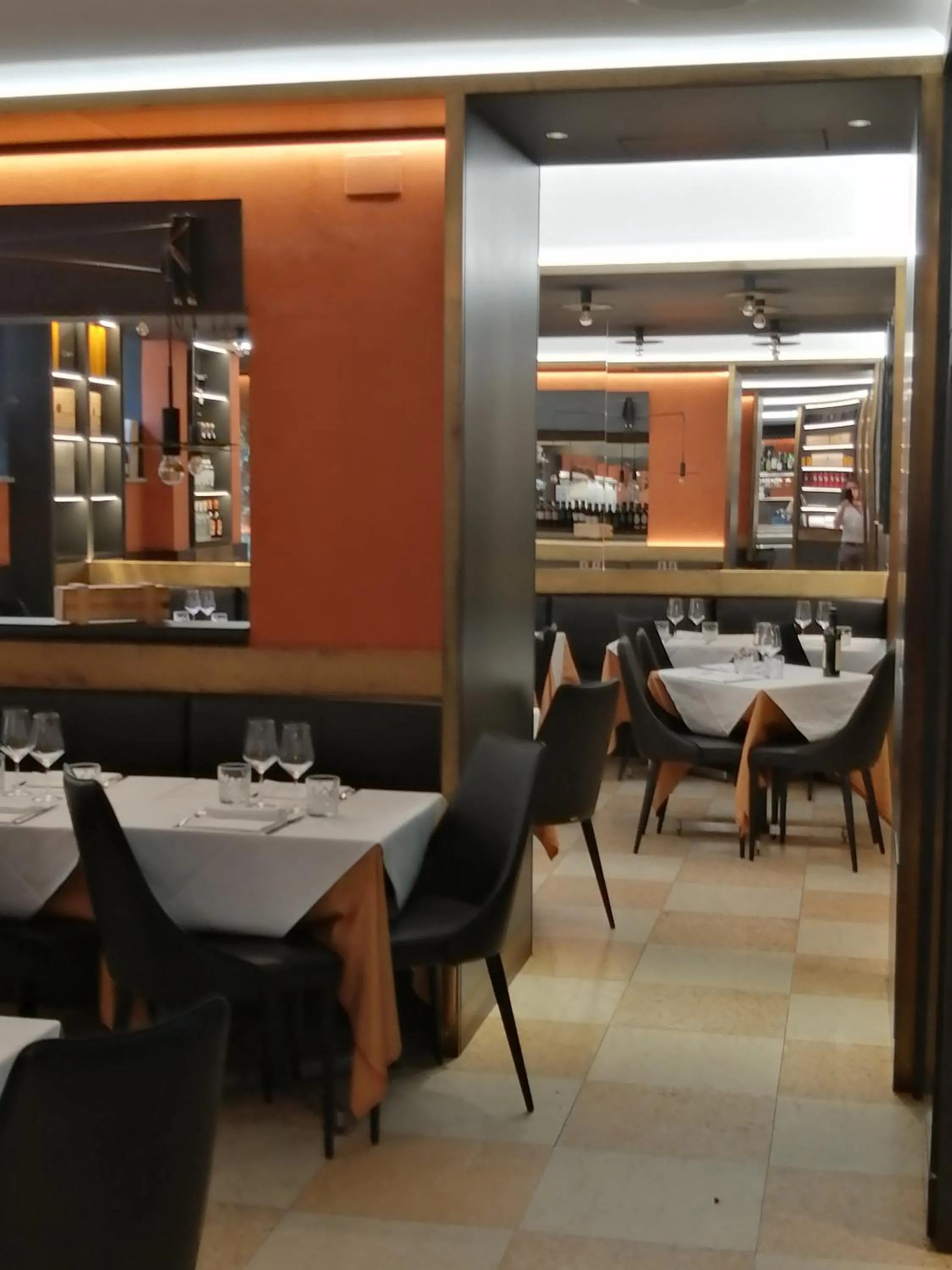 Restaurant/places to eat in Romeo Giulietta