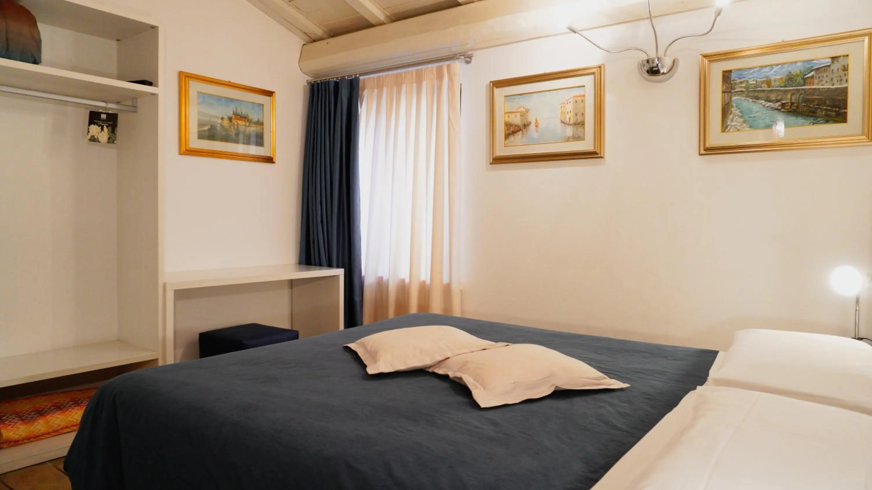 Bed in Romeo Giulietta