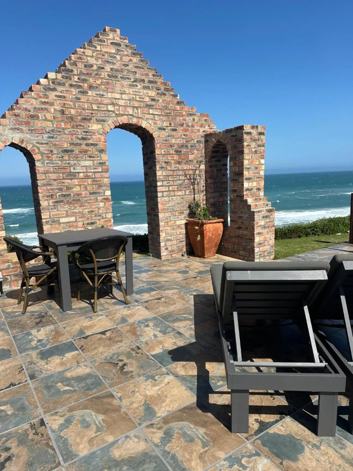 Seating area in Mes Amis Beach Guest House