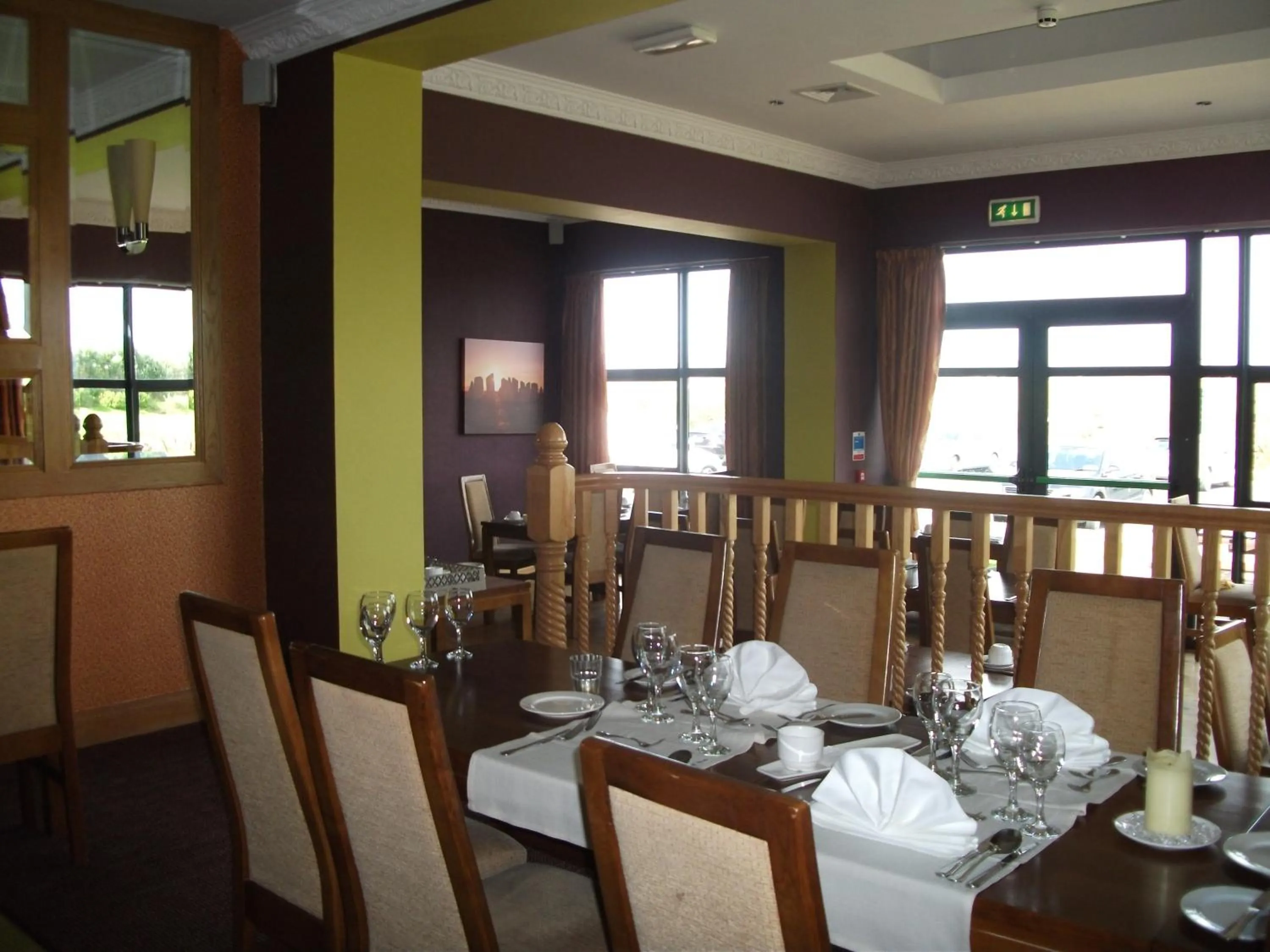 Restaurant/places to eat in Broadhaven Bay Hotel
