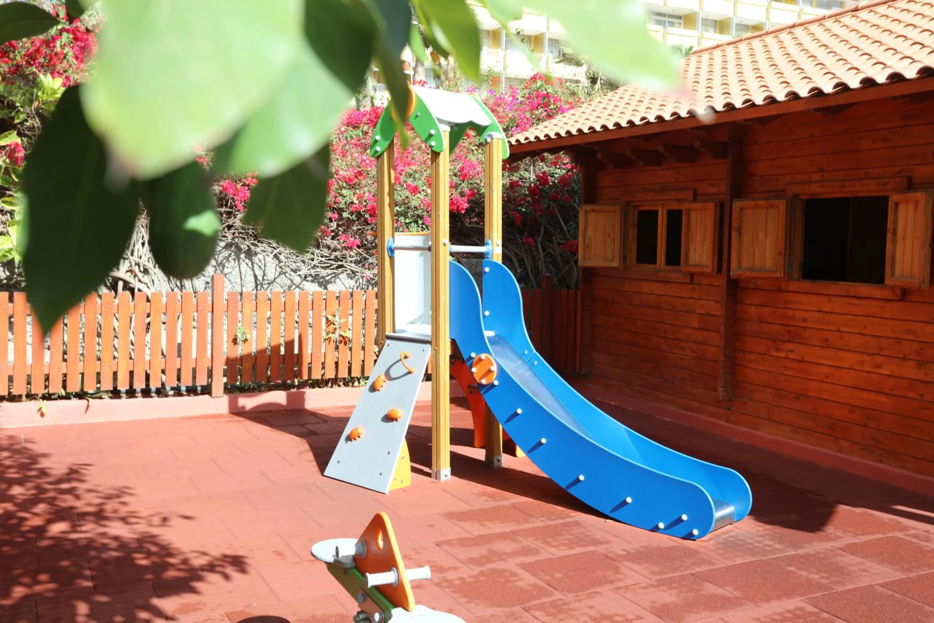 Communal lounge/ TV room in Bahia Principe Sunlight San Felipe