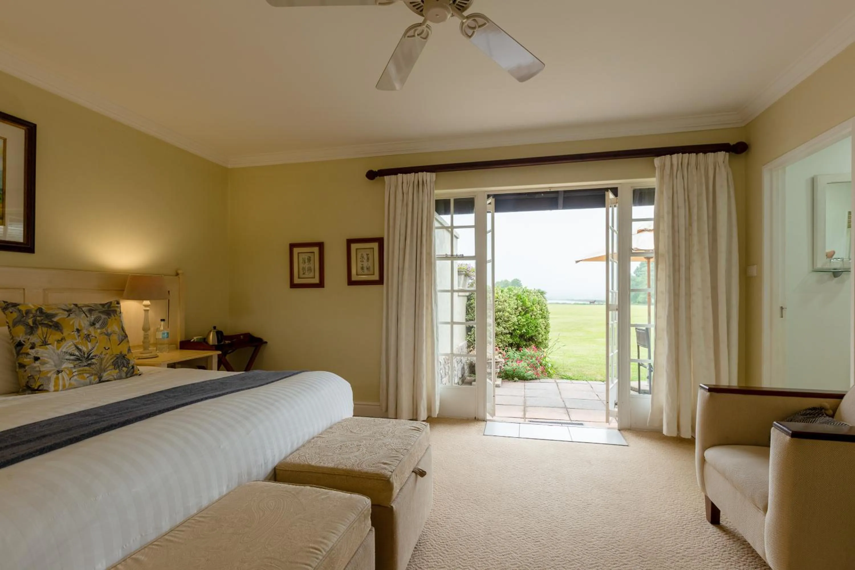 Photo of the whole room, Bed in Moorcroft Manor Boutique Country Hotel