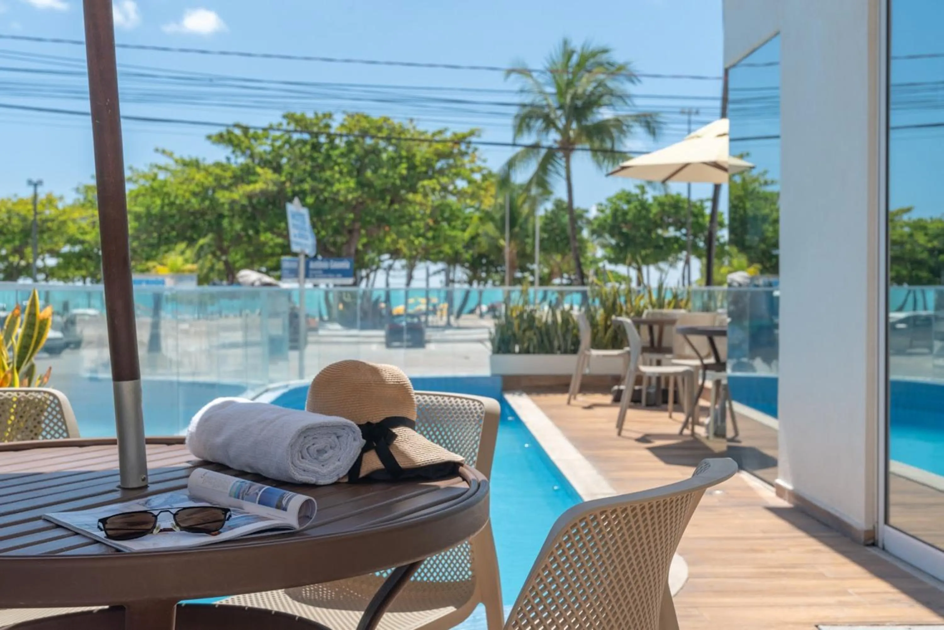 Swimming pool in Hotel Praia Bonita Jangadeiros Pajuçara