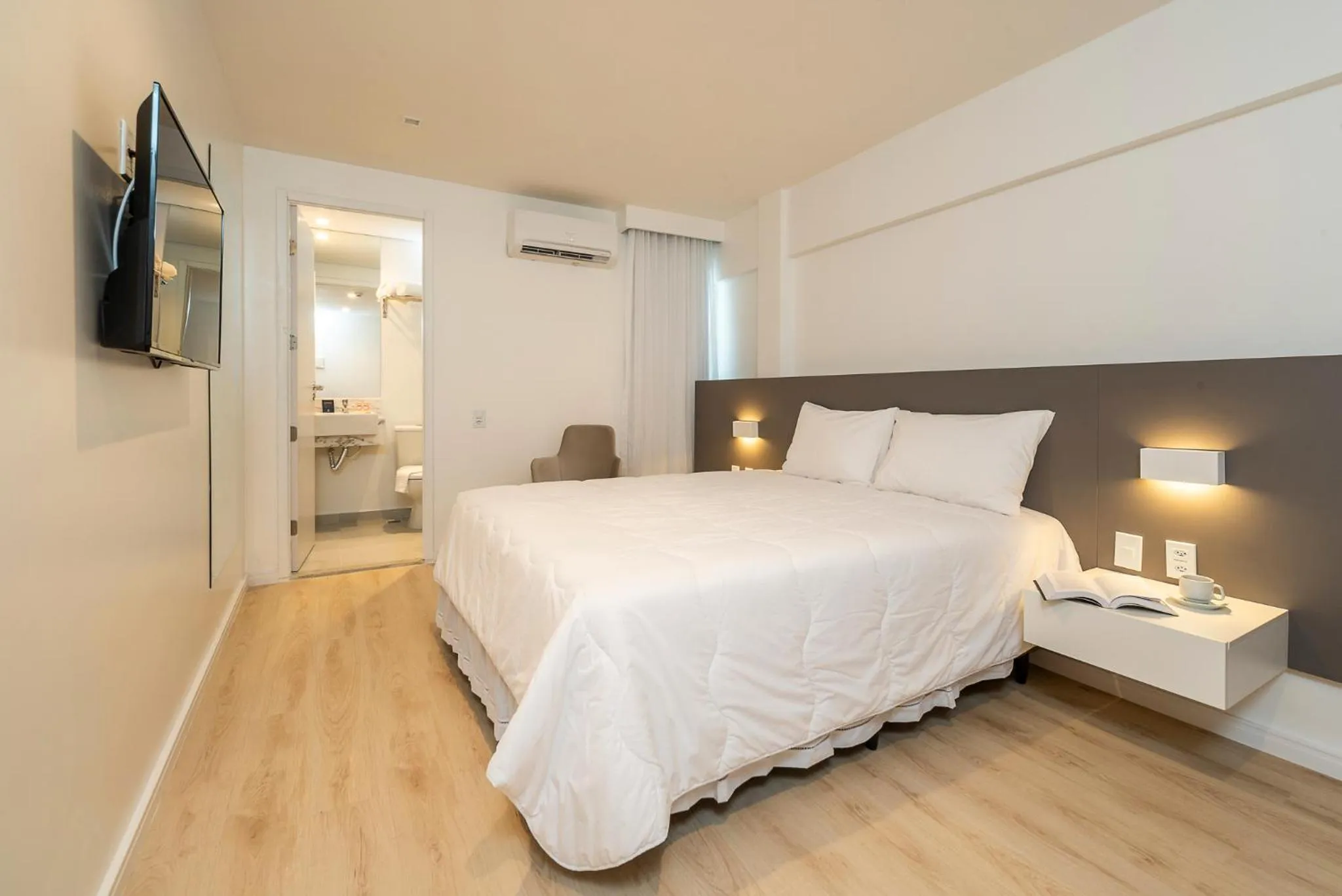 Bed in Hotel Praia Bonita Jangadeiros Pajuçara