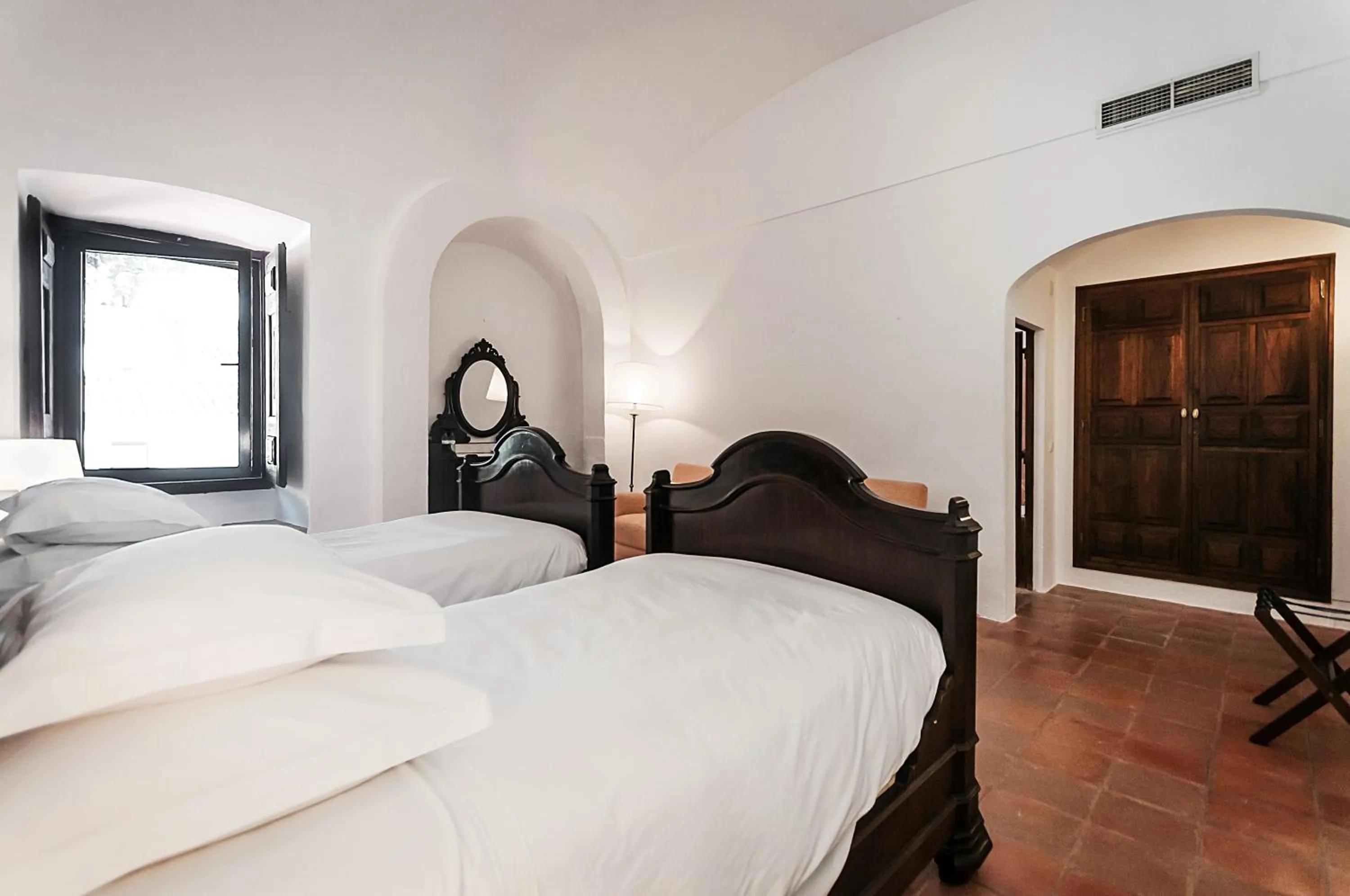 Bed in Convento Sao Paulo - Hotel Rural