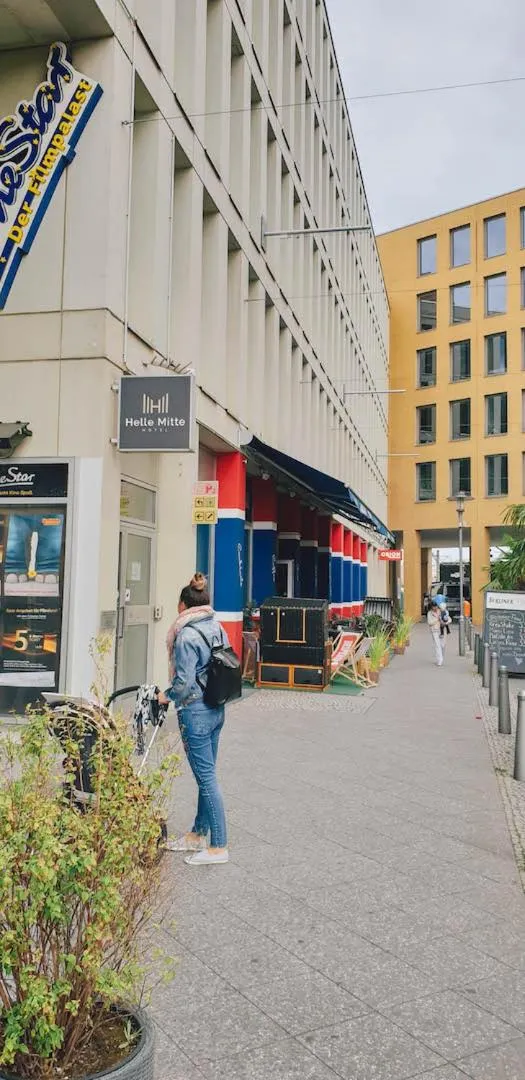 Restaurant/places to eat in Hotel "Helle Mitte" Berlin