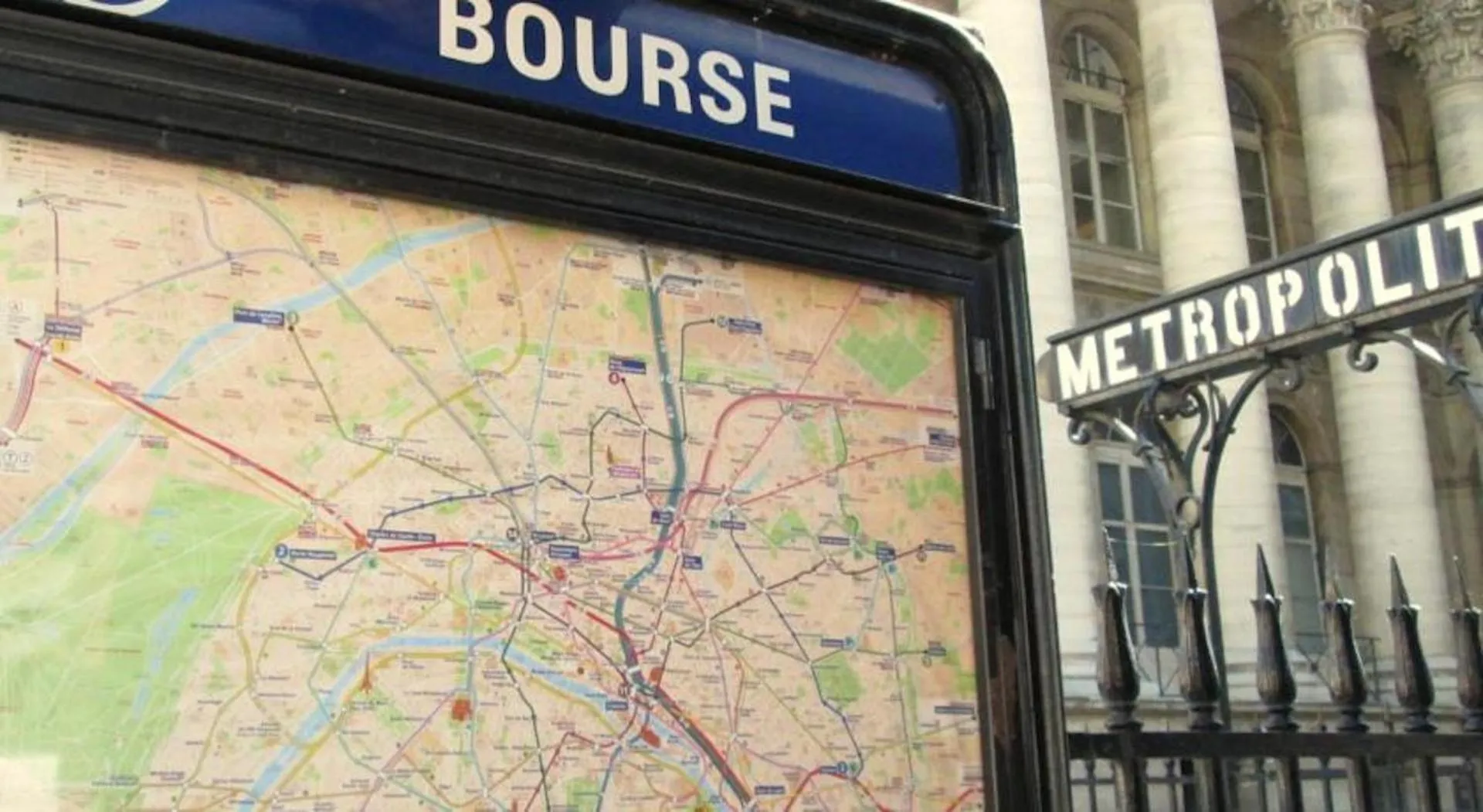 Property building in Luxury Apartment Paris Louvre