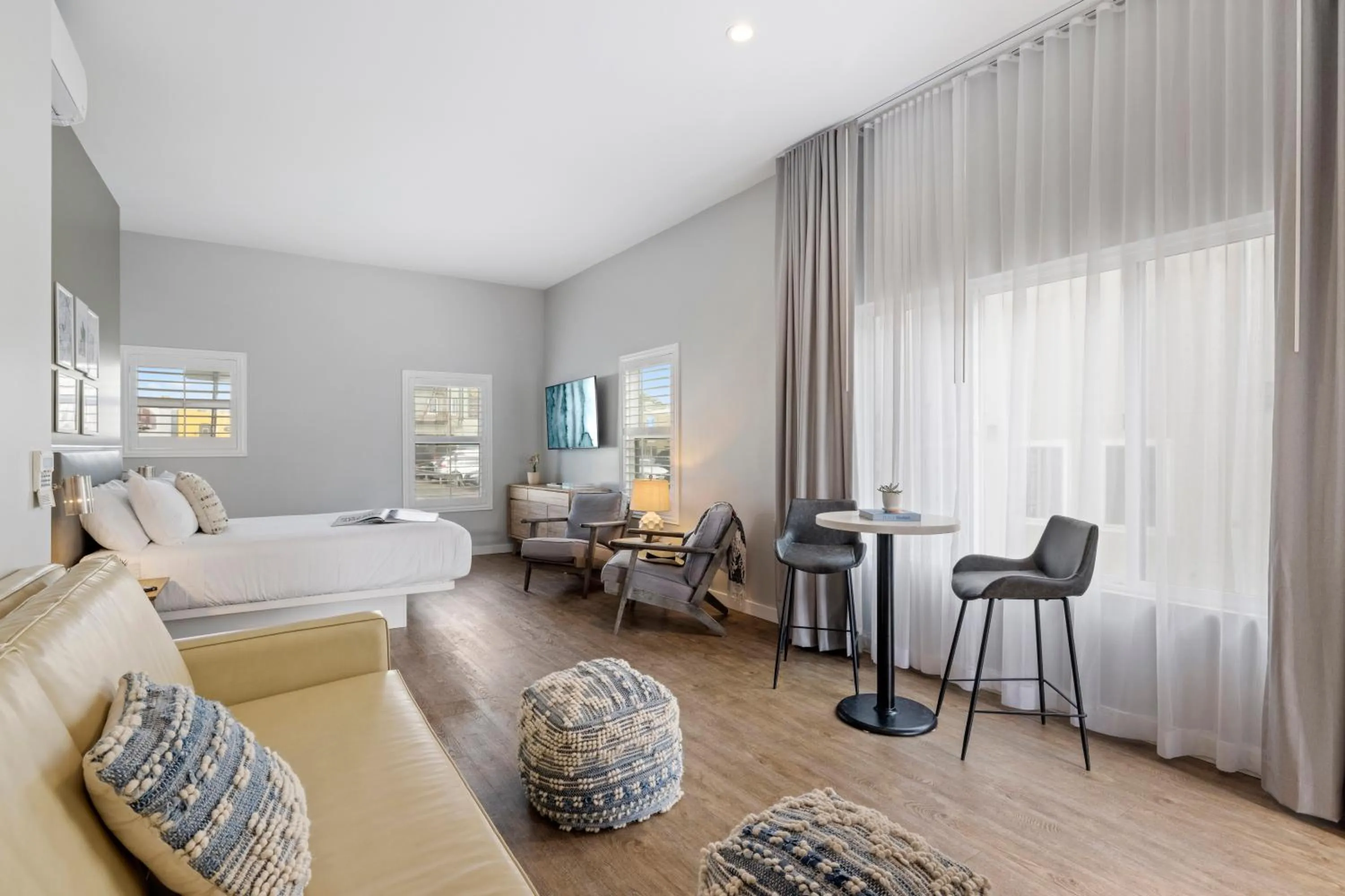 Photo of the whole room in Sea Sprite Beach Club