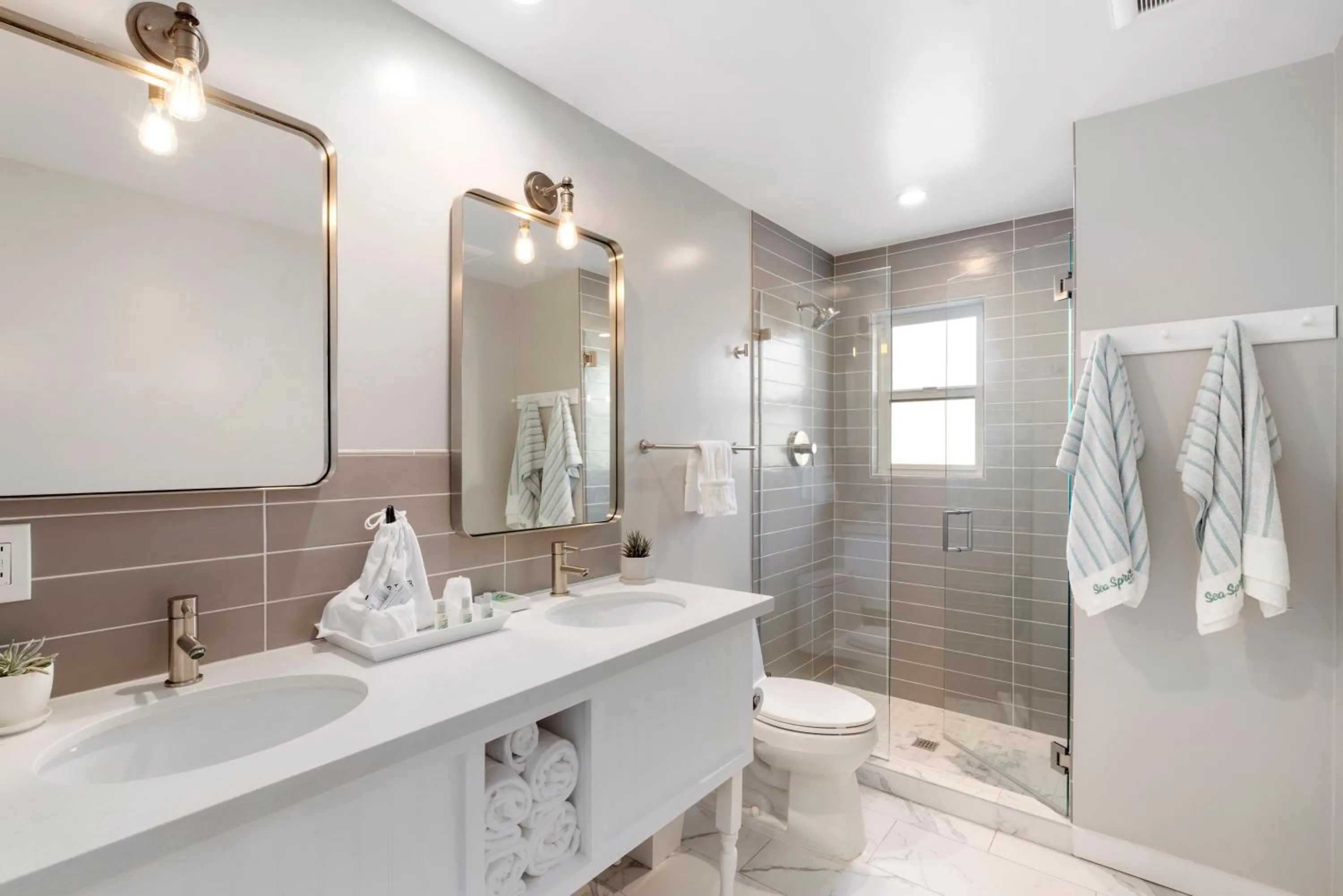 Bathroom in Sea Sprite Beach Club