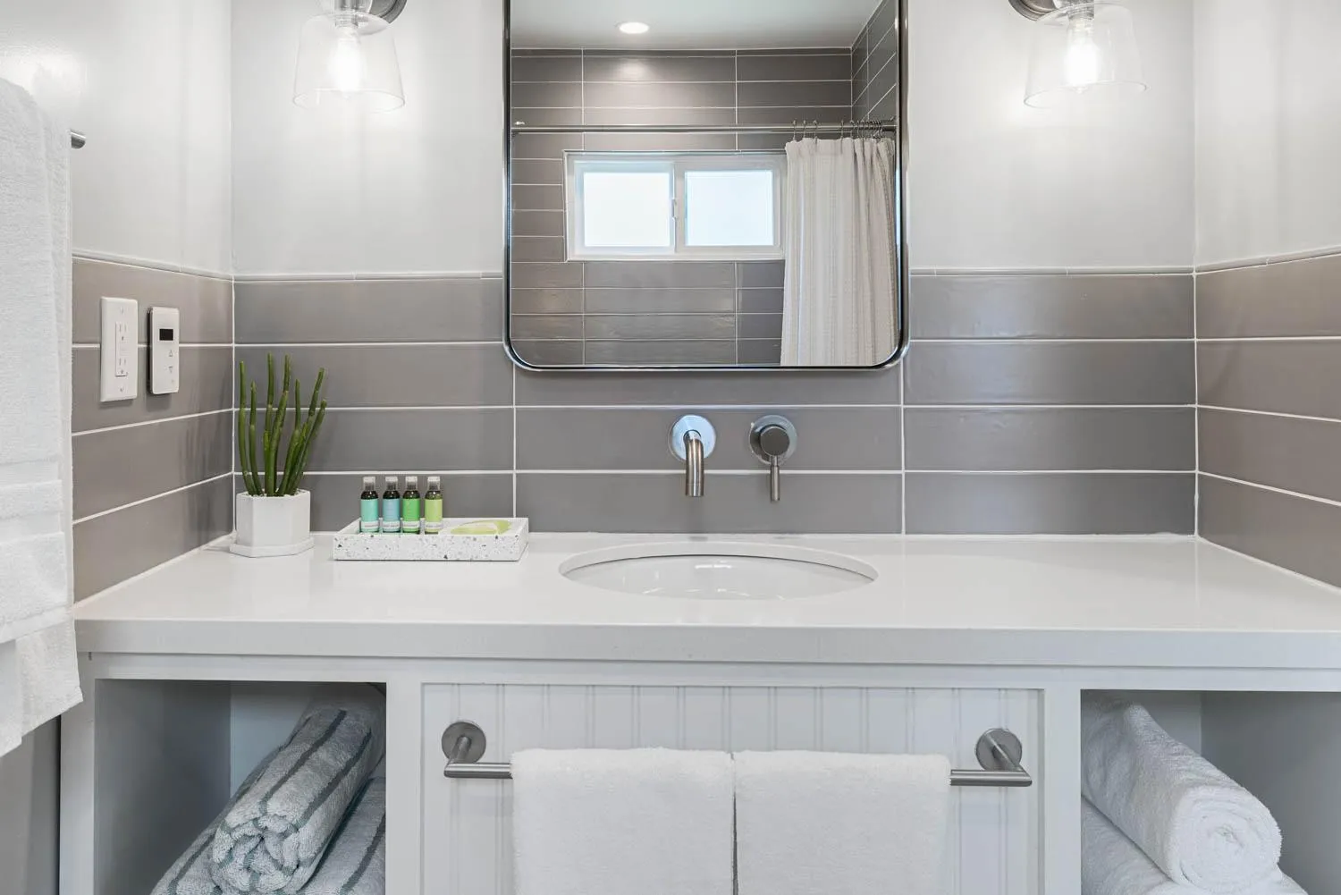 Bathroom in Sea Sprite Beach Club