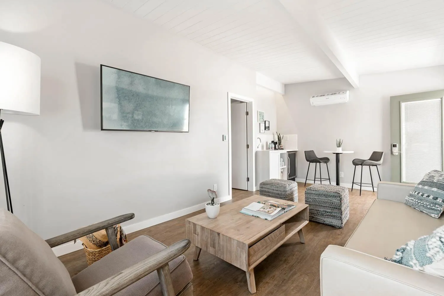 TV and multimedia in Sea Sprite Beach Club