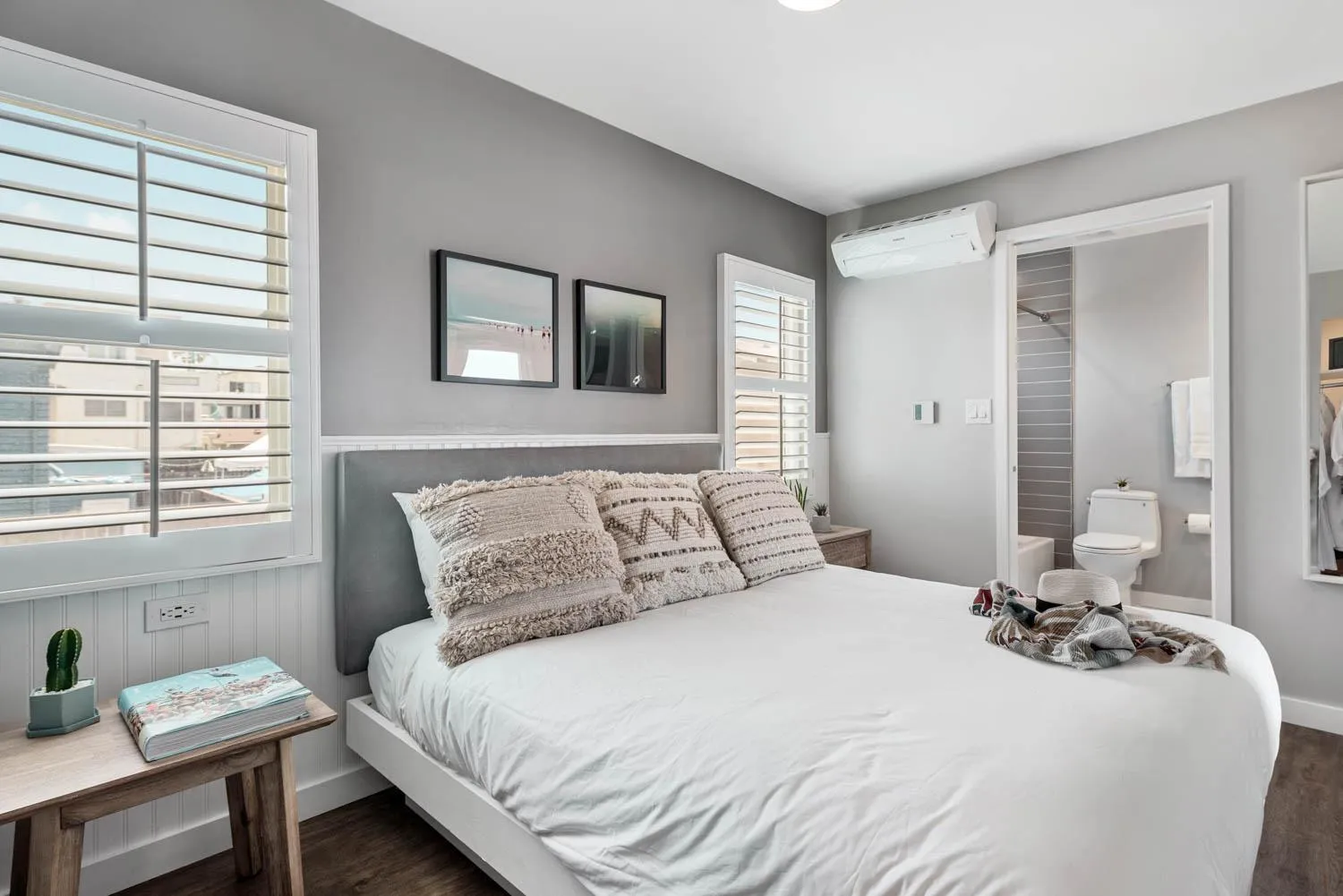 Bed in Sea Sprite Beach Club