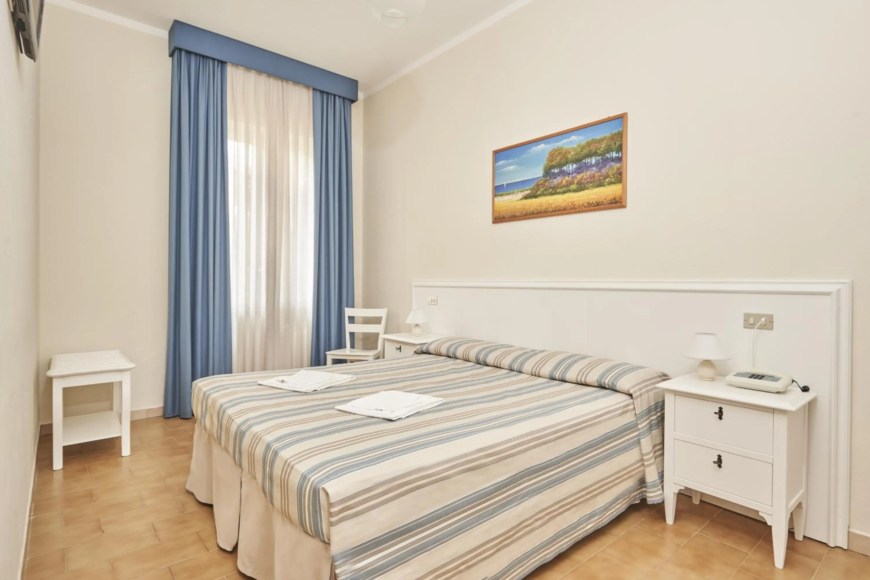 View (from property/room), Bed in Hotel Villa Rodriguez