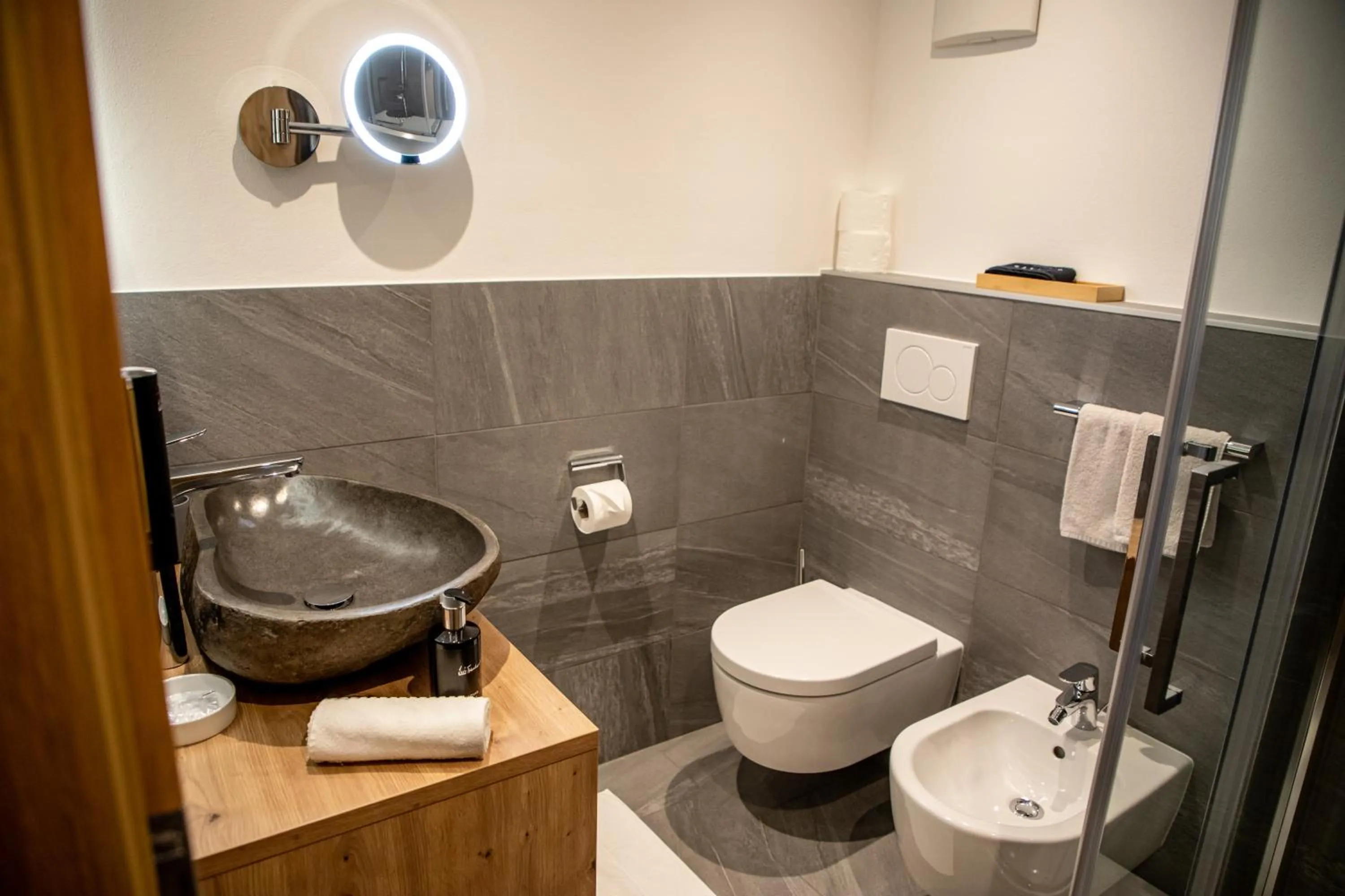 Toilet in Hotel Gruber